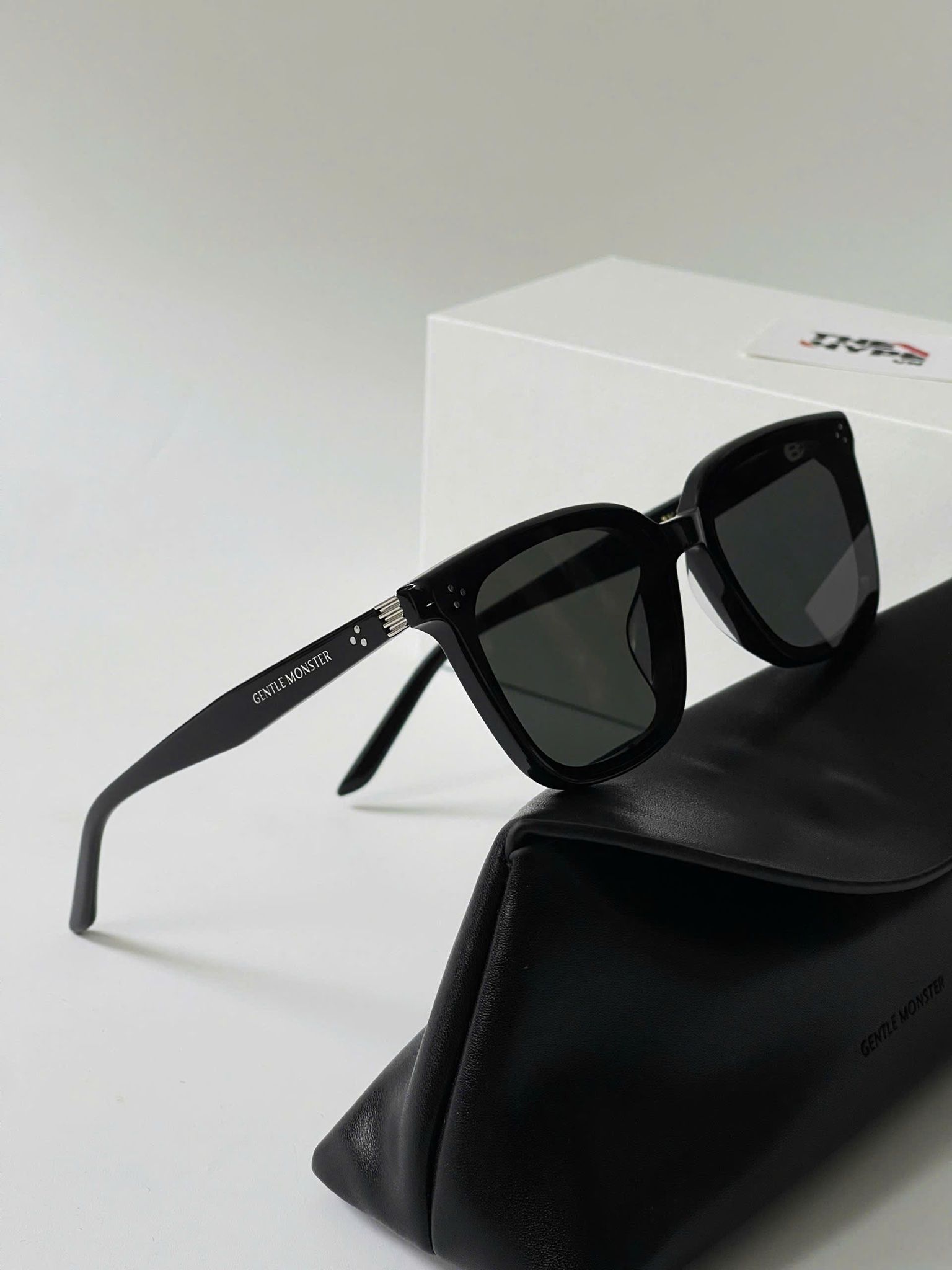 KÍNH GENTLE GM BYROW 01