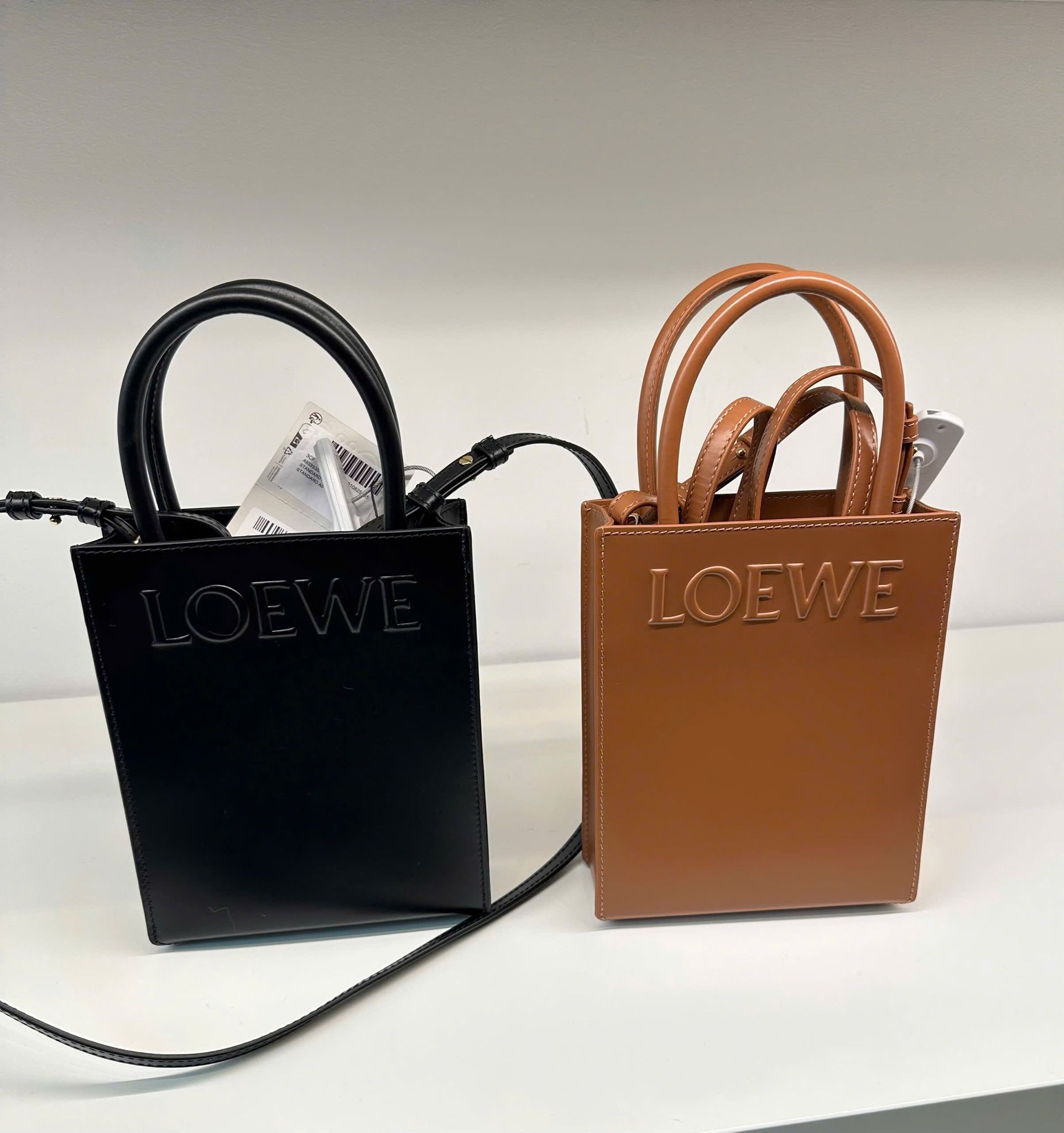 TÚI LOEWE A3 TOTE LEATHER BAG (BLACK)