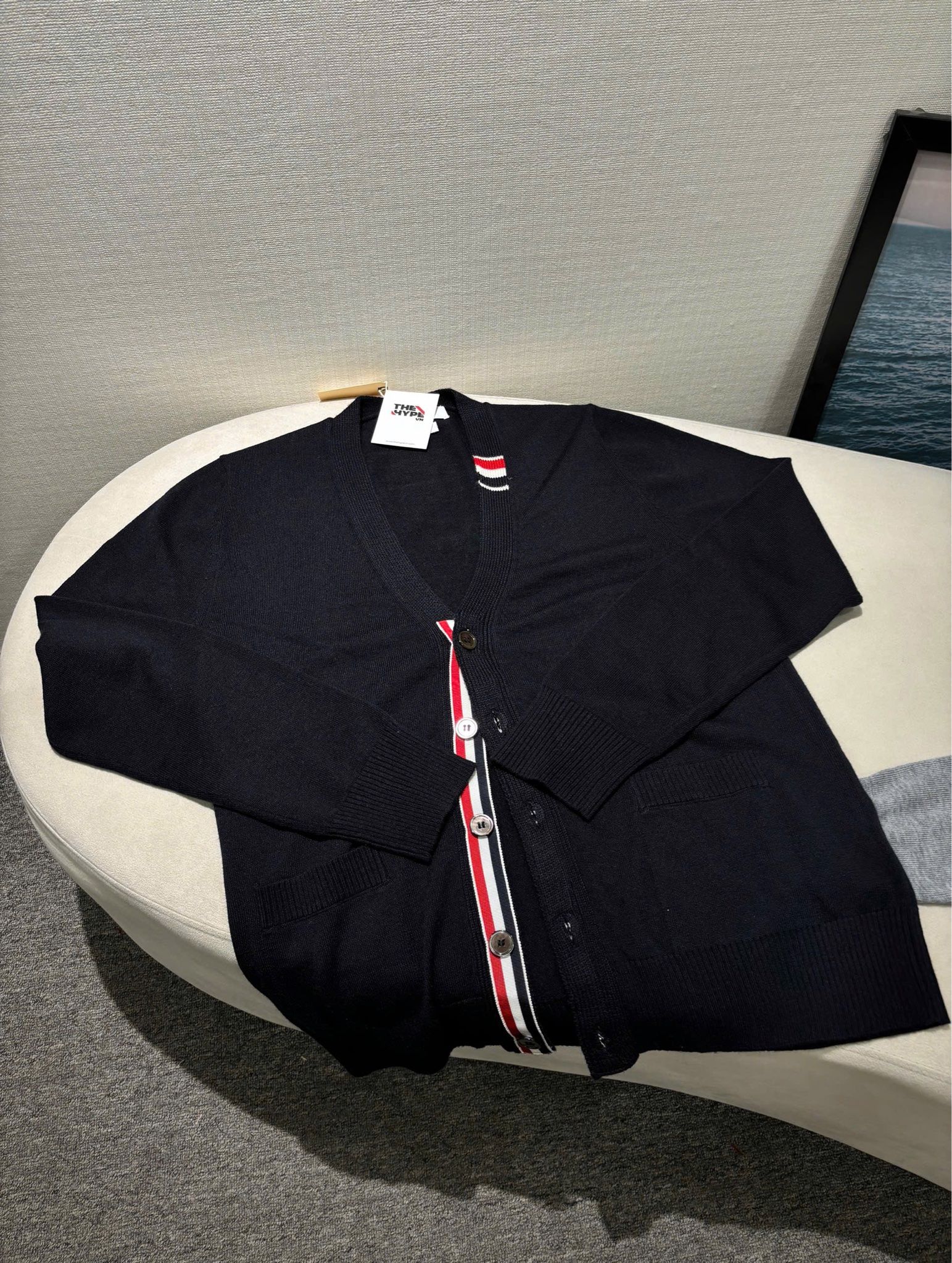 ÁO CARDIGAN THOM BROWNE TB LOGO NECK (NAVY)
