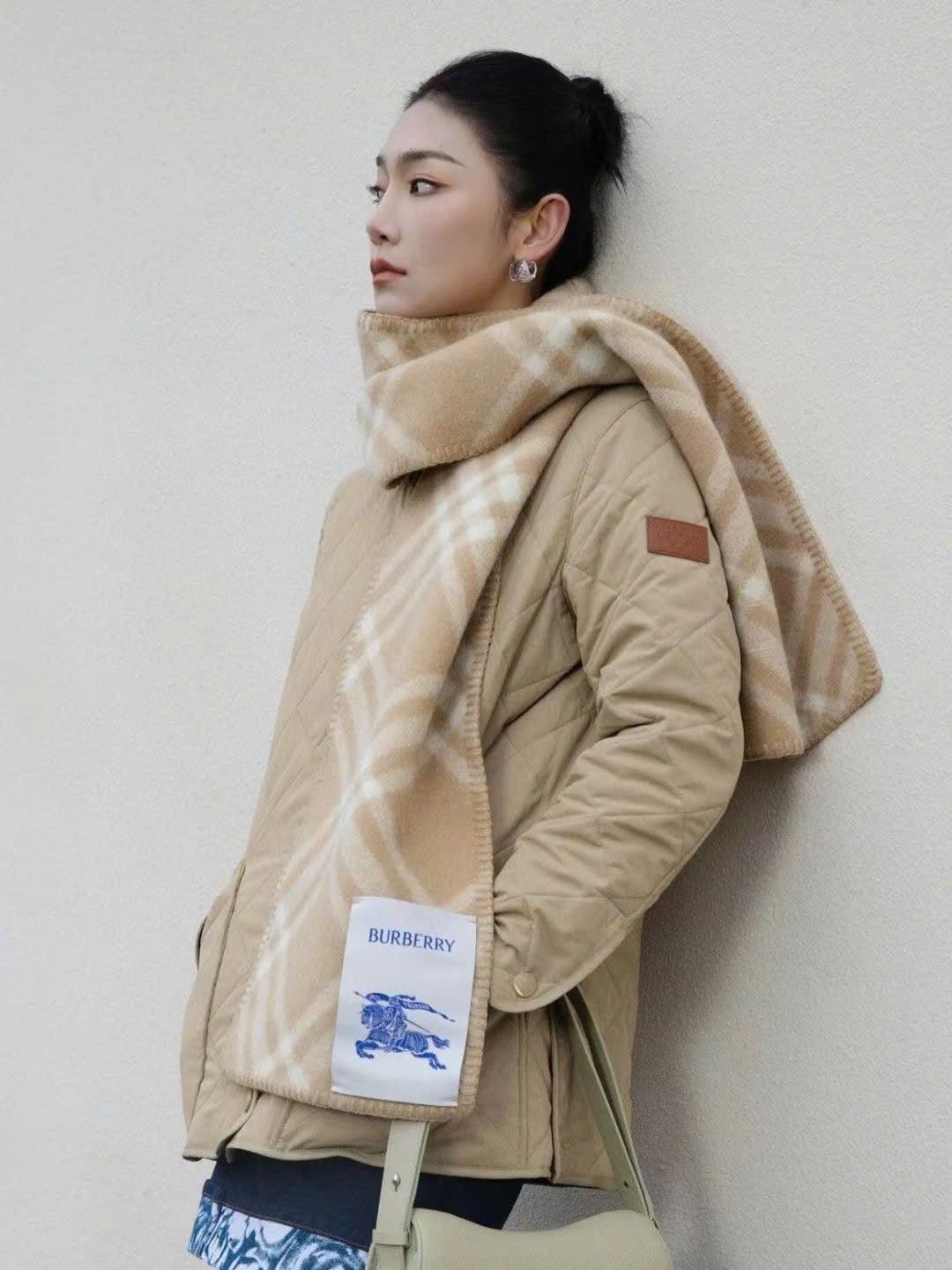 KHĂN BURBERRY BBR CHECK WOOL SCARF (NEUTRAL)