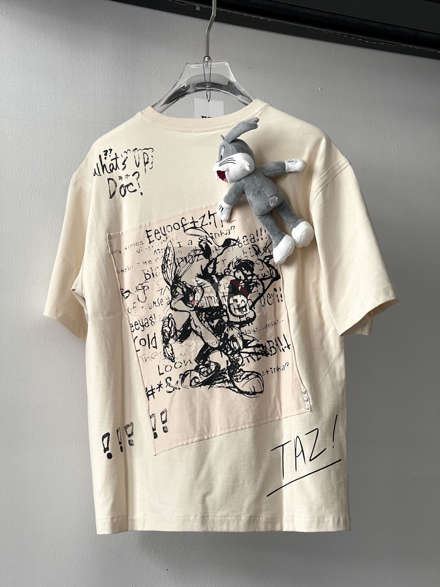 Áo 13De Marzo x LOONEY TUNES Bugs Bunny Sketch Moonbeam (Cream) Best Quality