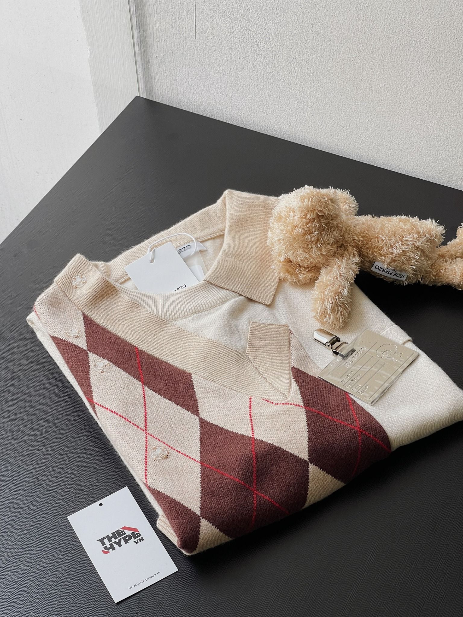 13DE MARZO TEE - Áo Thun BEAR KNIT PATCH PAPYRUS (Beige) Best Quality