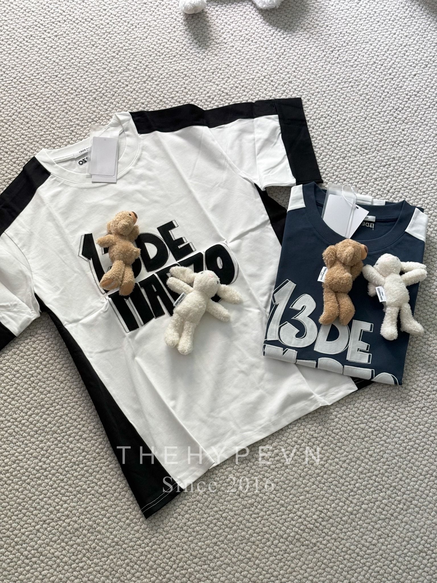 13DE MARZO TEE - Áo Thun Bear Hook & Loop Coconut Milk (White)