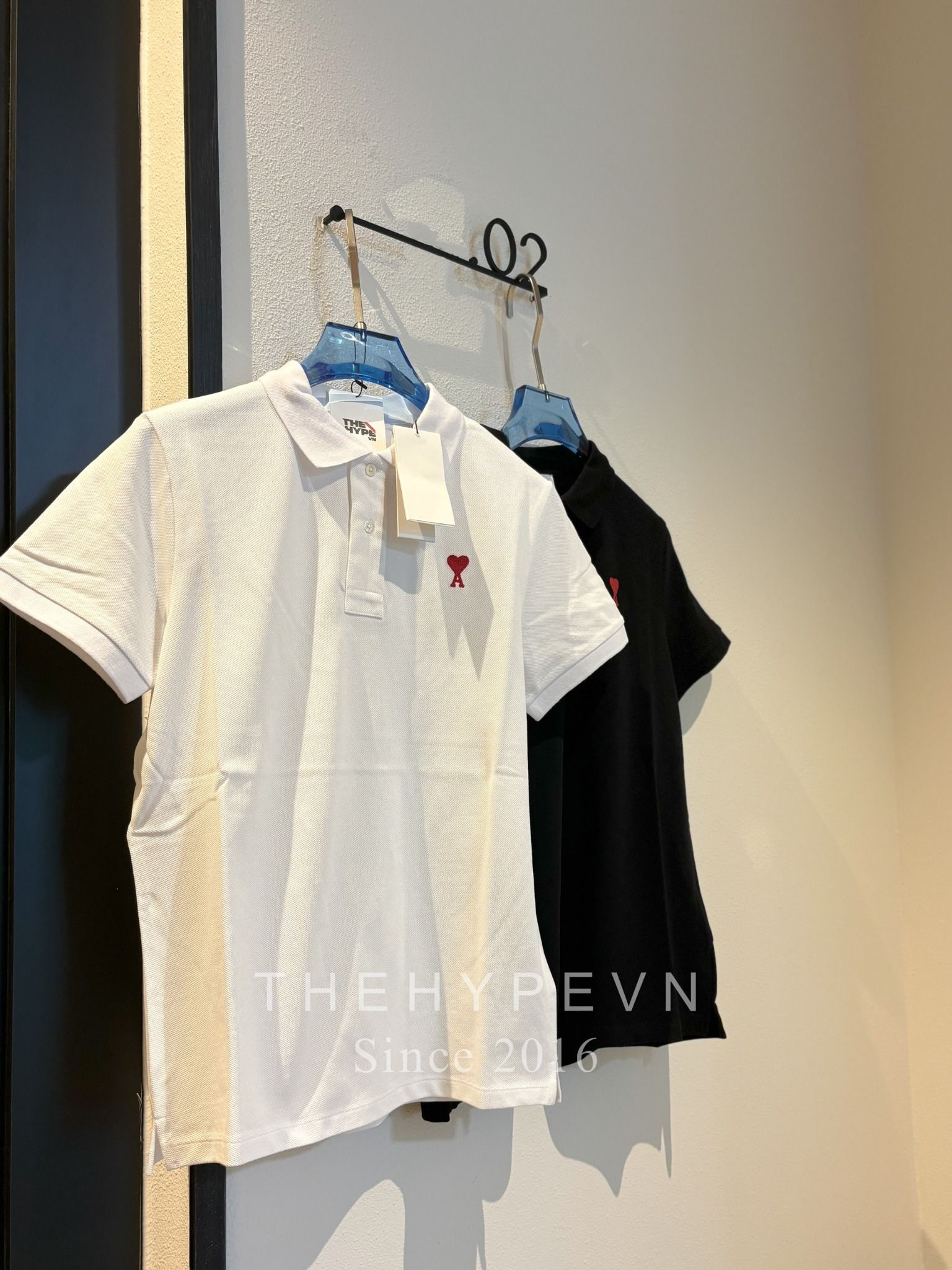 ÁO POLO AMI PARIS SMALL HEART LOGO COTTON (WHITE)