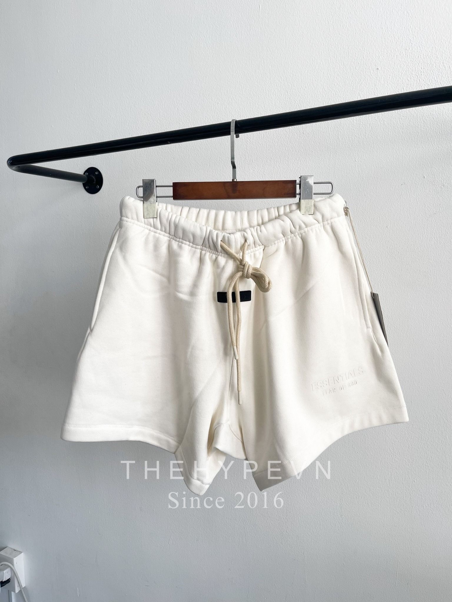 QUẦN SHORTS FOG ESSENTIALS SWEATSHORT SS24 (CLOUD DANCE)