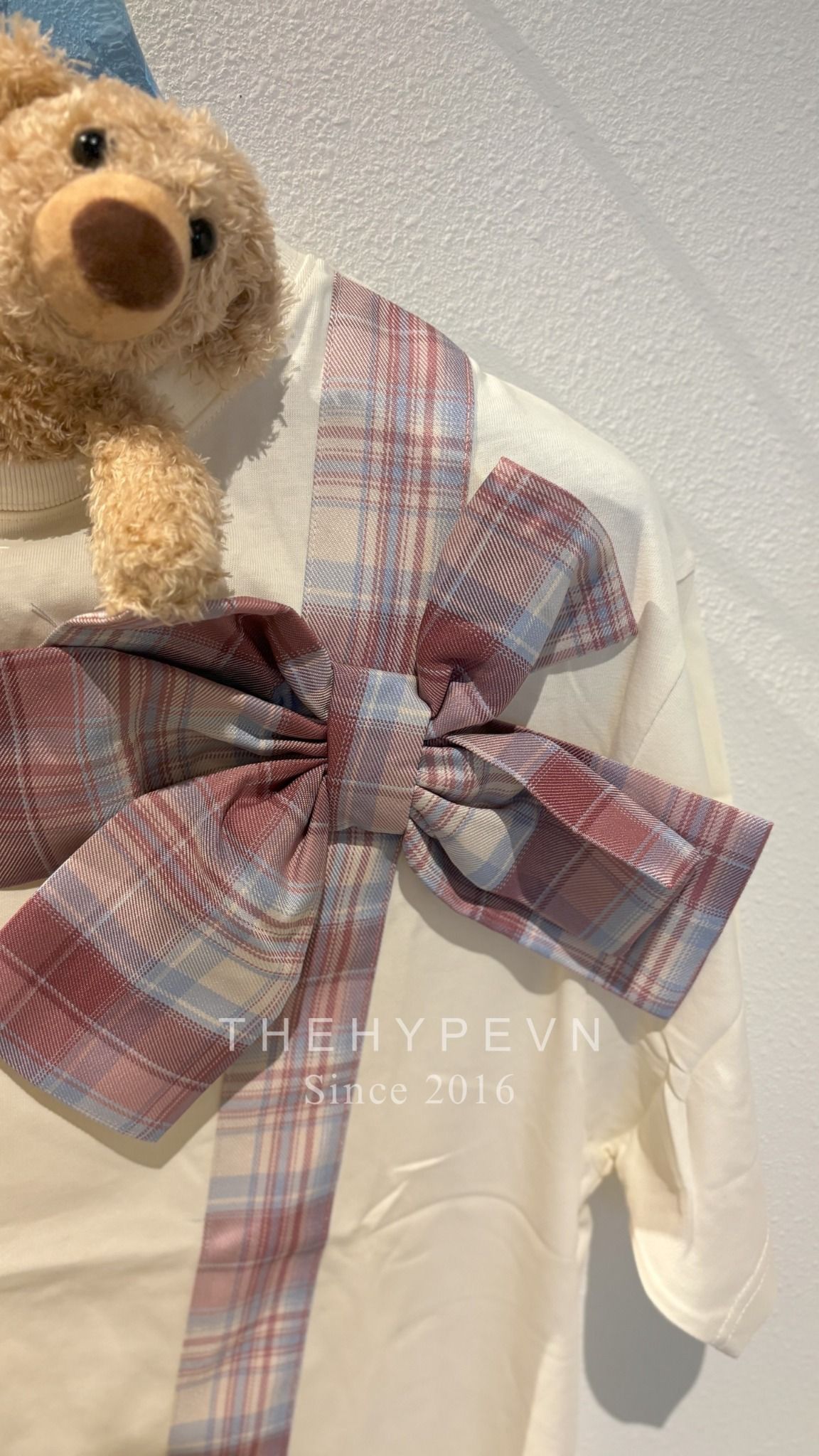 Áo Thun 13De Marzo Bear Gift Bow (White) Best Quality