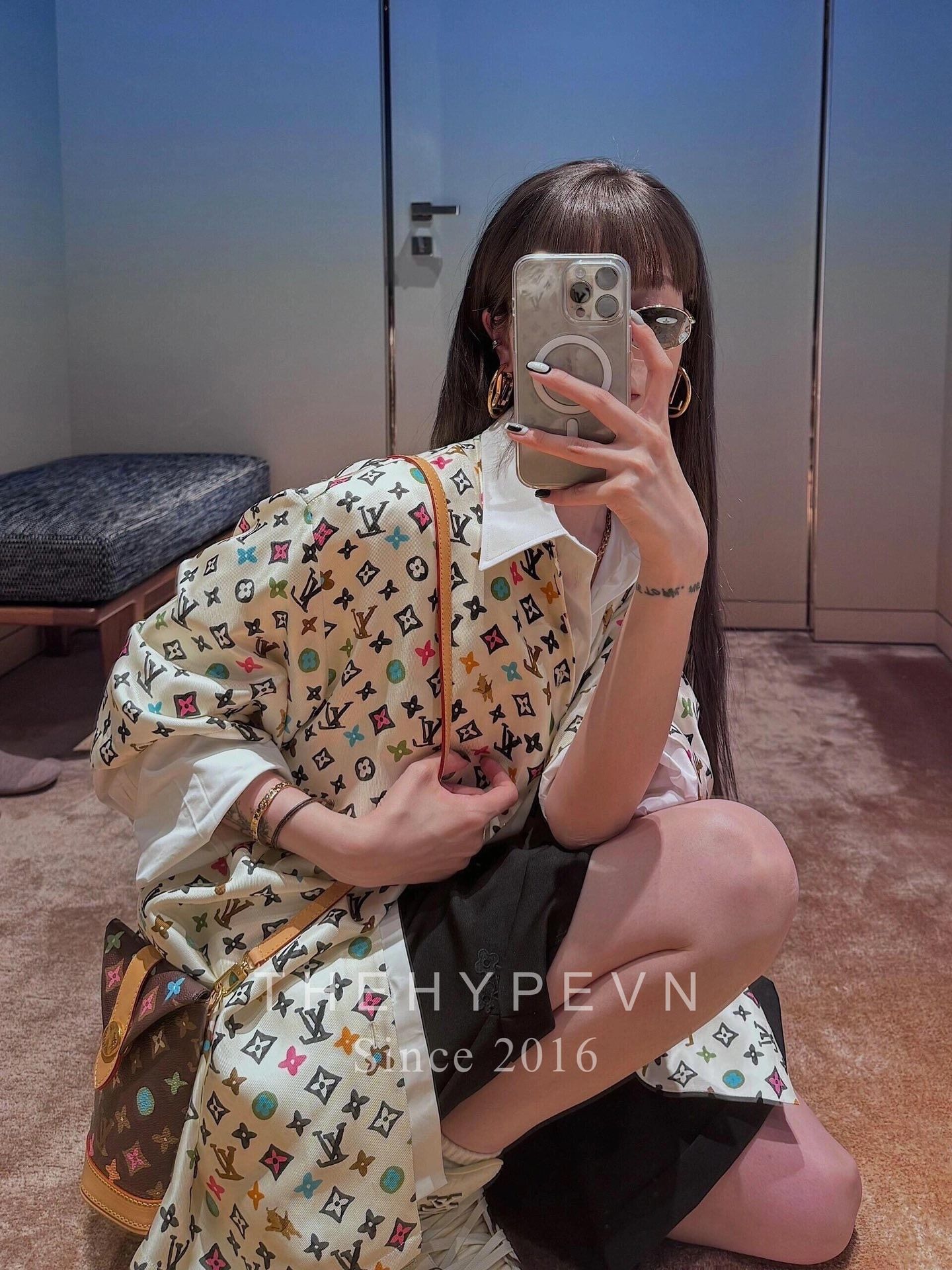ÁO SƠ MI LOUIS VUITTON LV PRINTED SILK COLOR MONOGRAM JACKET (CREAM)