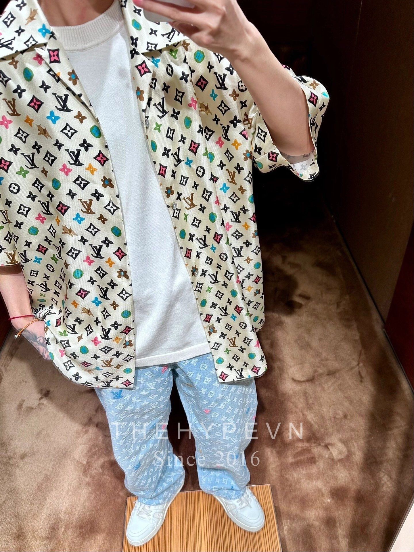 ÁO SƠ MI LOUIS VUITTON LV PRINTED SILK COLOR MONOGRAM JACKET (CREAM)