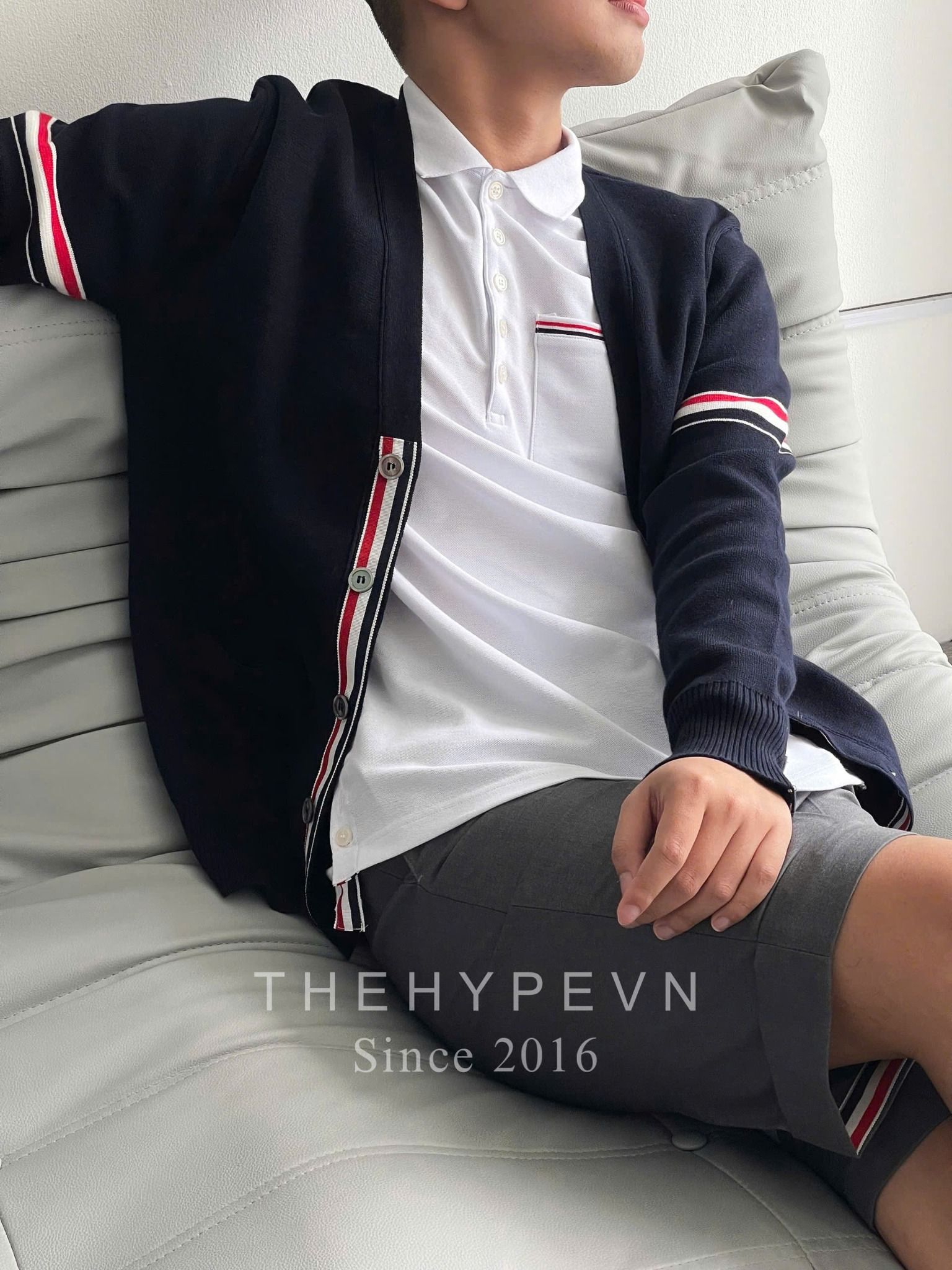 ÁO CARDIGAN THOM BROWNE TB MILANO GROSGRAIN V-NECK (NAVY)