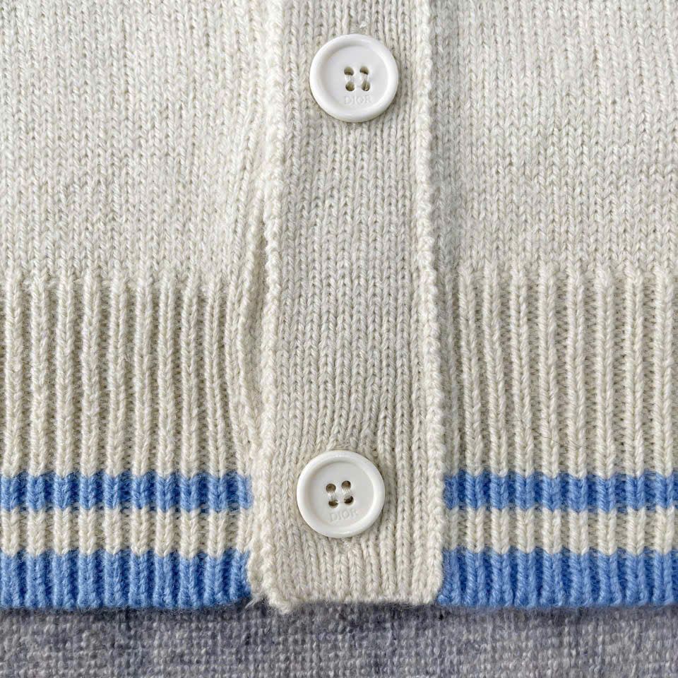 ÁO KHOÁC CARDIGAN DIOR EMBROIDERY TAG KNIT (CREAM)