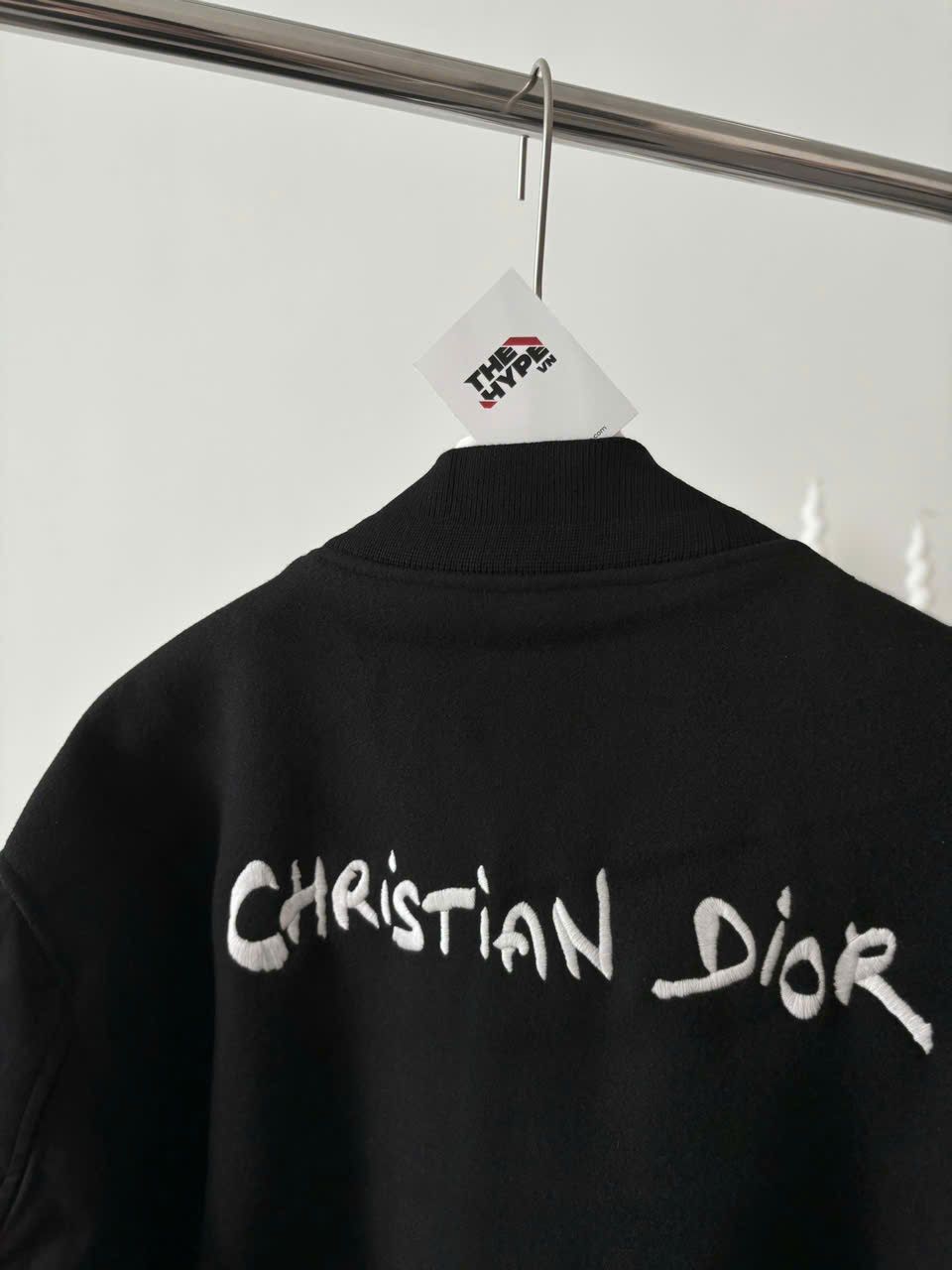 ÁO KHOÁC DIOR TAG VARSITY JACKET (BLACK)