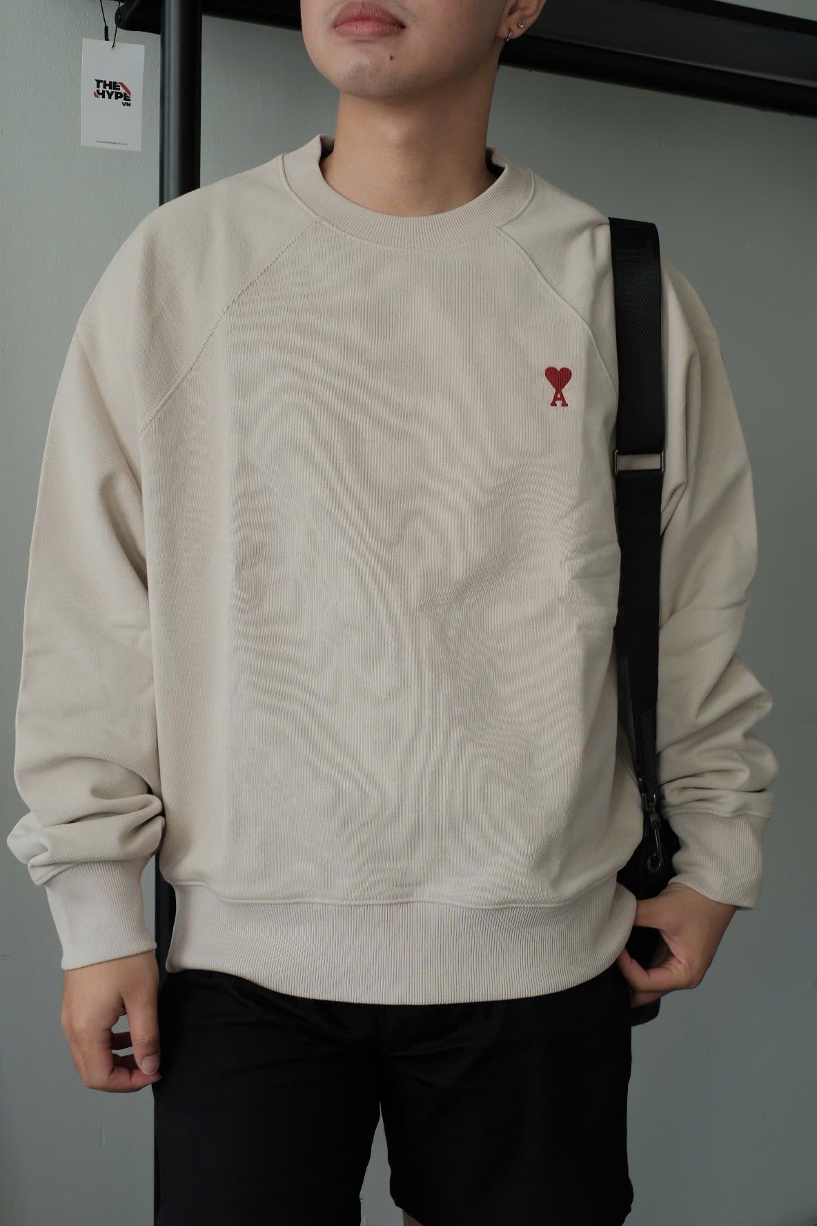 ÁO SWEATER AMI PARIS SWEATSHIRT HEART (BEIGE)