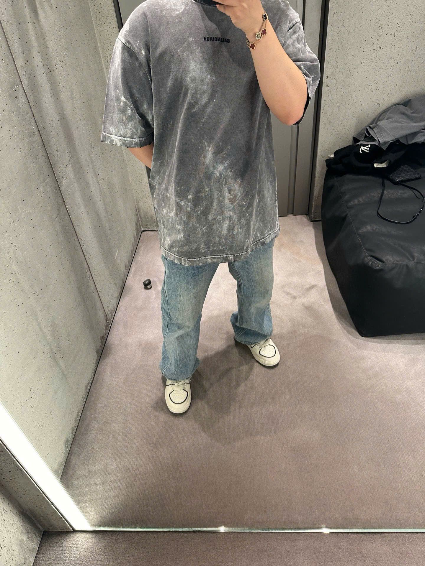 ÁO THUN BALENCIAGA BLCG FADED EFFECT (GREY)