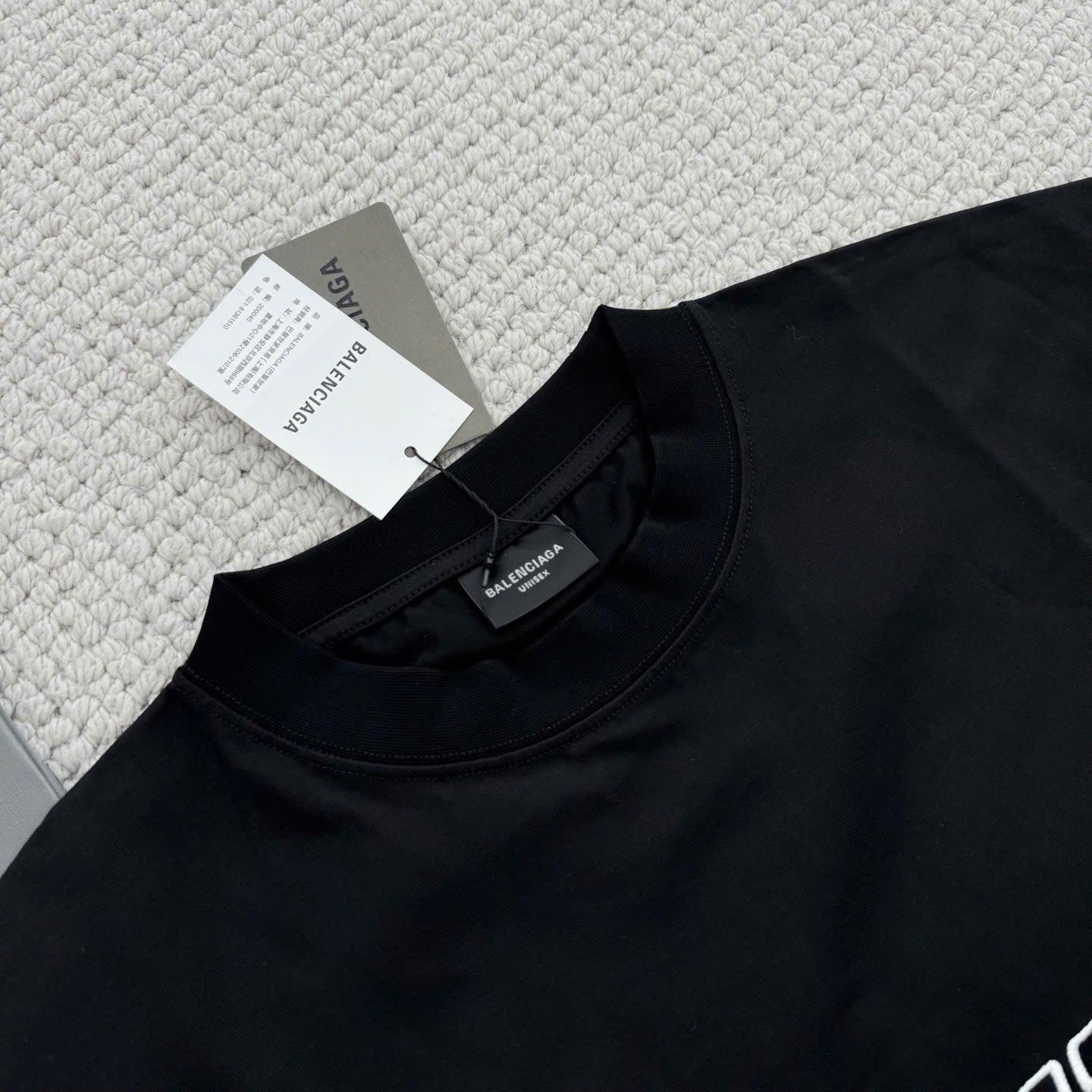ÁO THUN BALENCIAGA BLCG LOOP EMBROIDERED LOGO (BLACK)