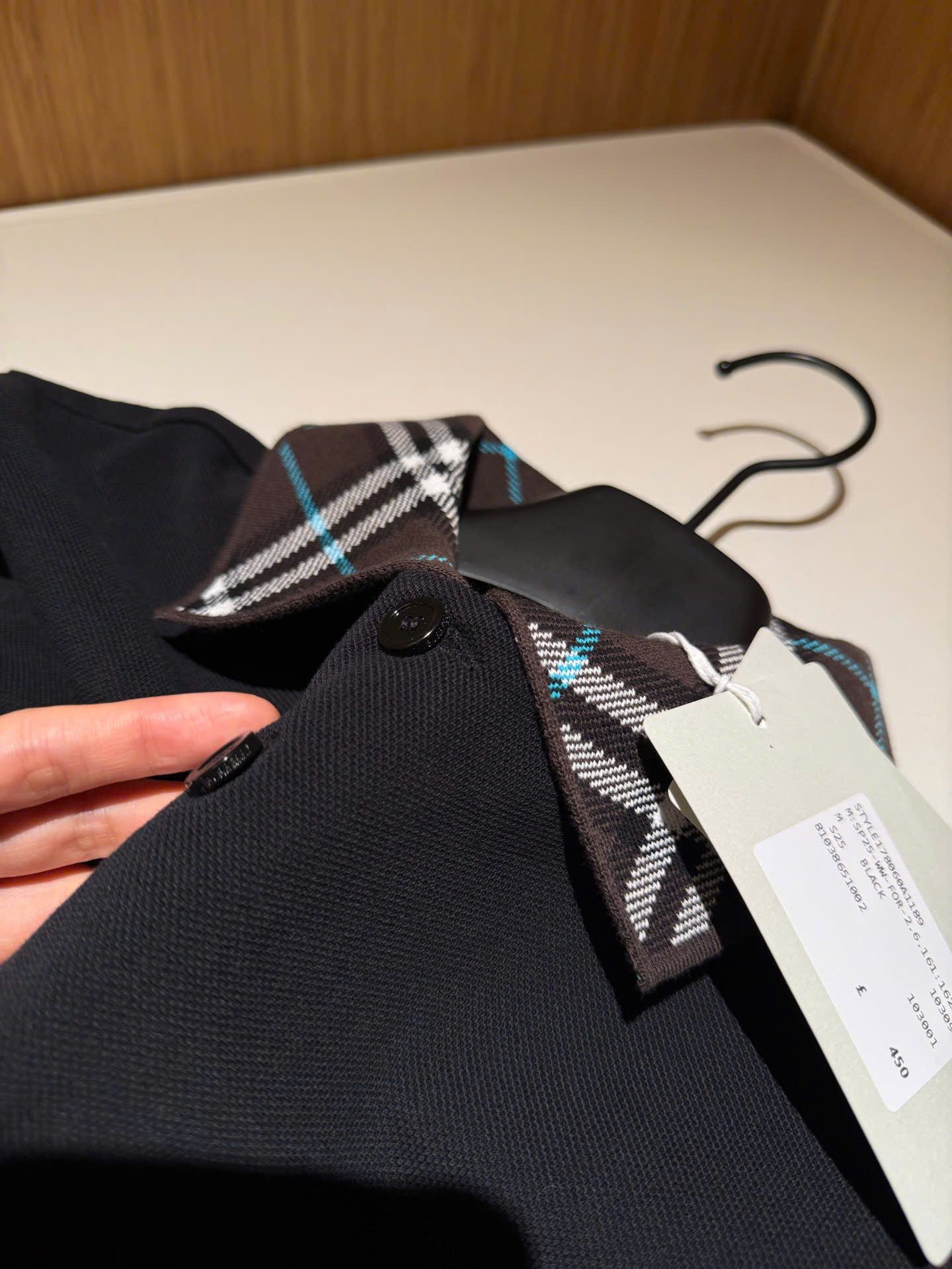 ÁO POLO BURBERRY BBR WOVEN COLLAR (BLACK)