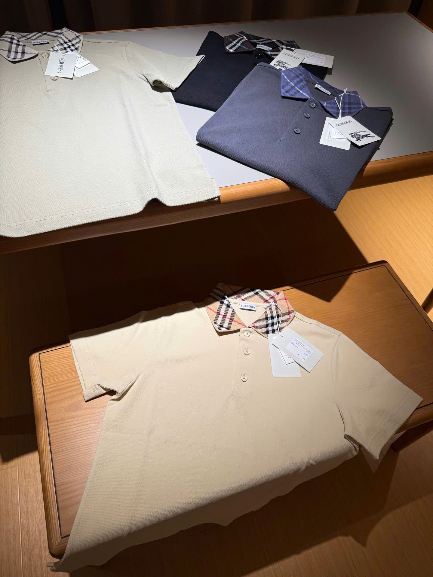 ÁO POLO BURBERRY BBR WOVEN COLLAR (NEUTRAL)