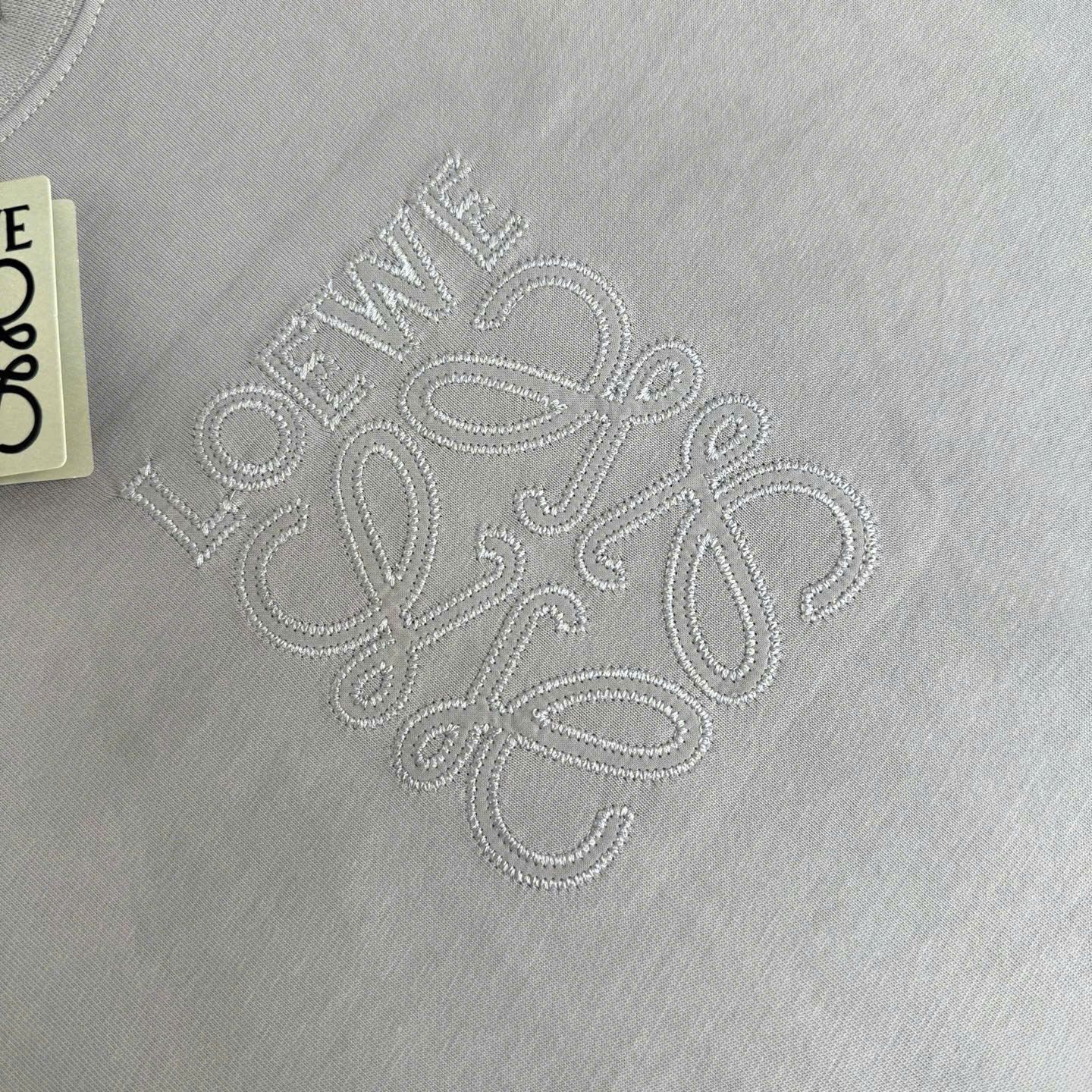 ÁO THUN LOEWE ANAGRAM LASER CUT (GREY)