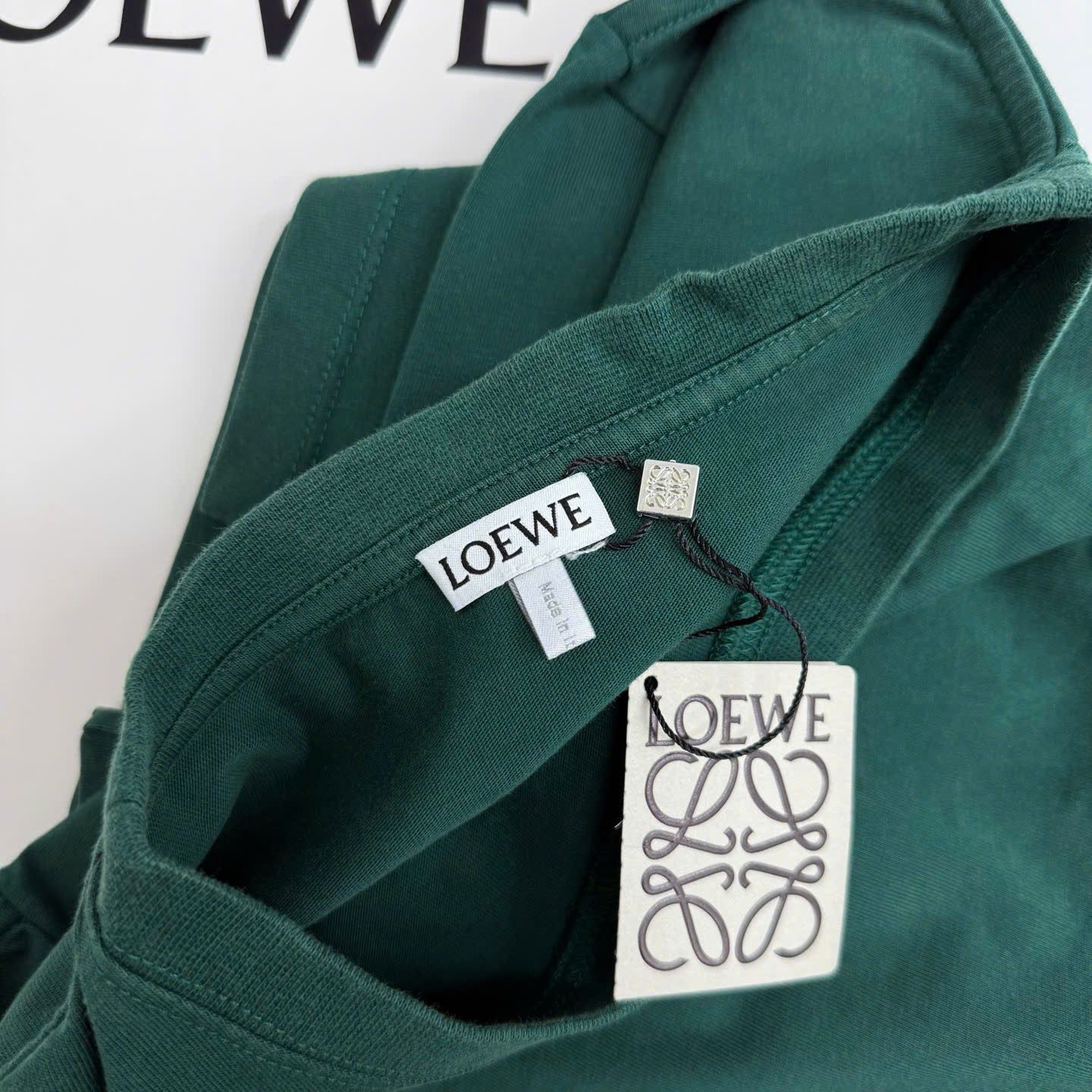 ÁO THUN LOEWE ANAGRAM SLEEVE CUT OUT (DARK GREEN)