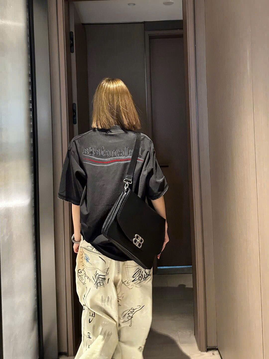 ÁO THUN BALENCIAGA BLCG INSIDE OUT WAVE (BLACK)