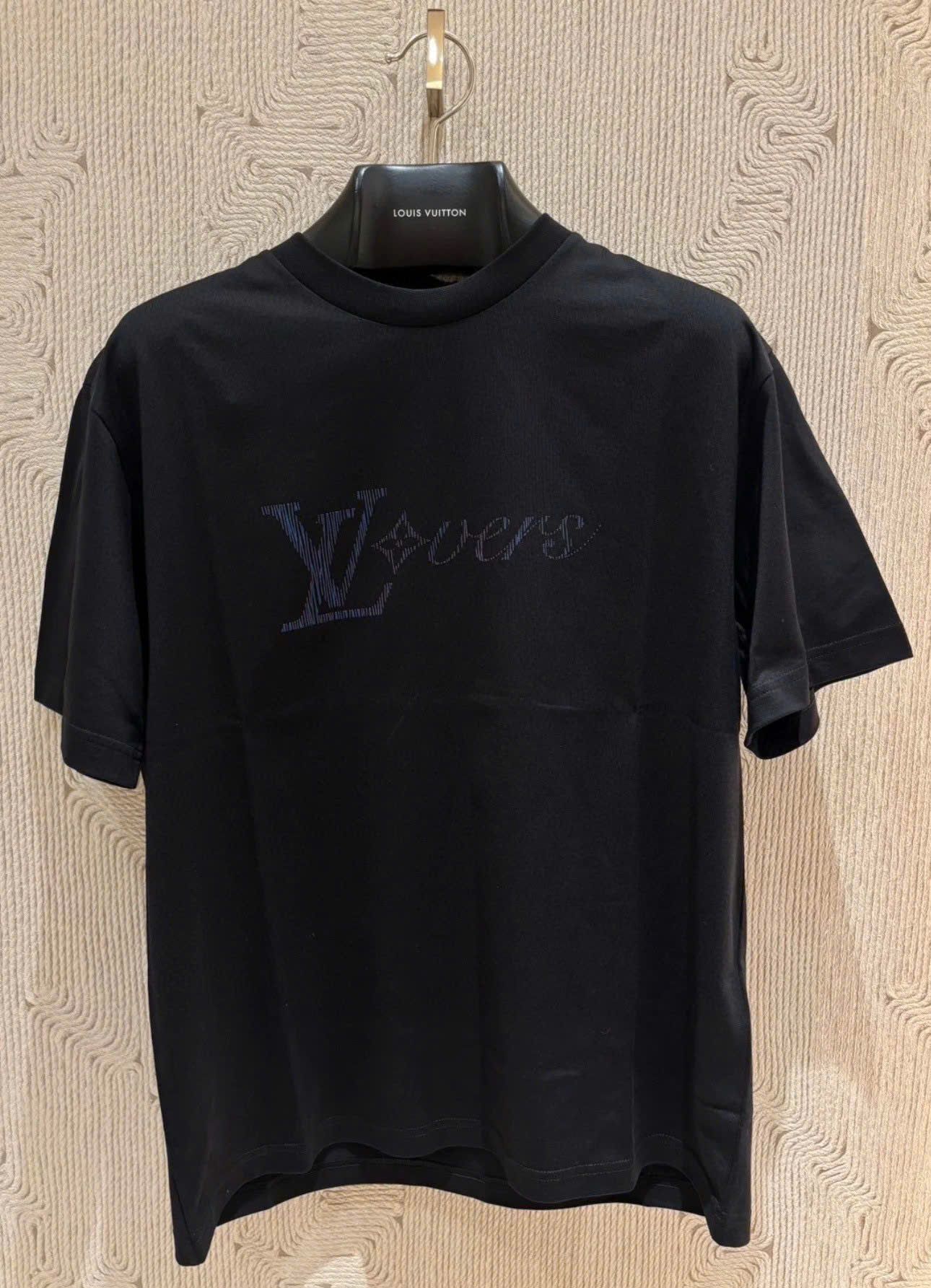 ÁO THUN LOUIS VUITTON LV IRIDESCENT (BLACK)