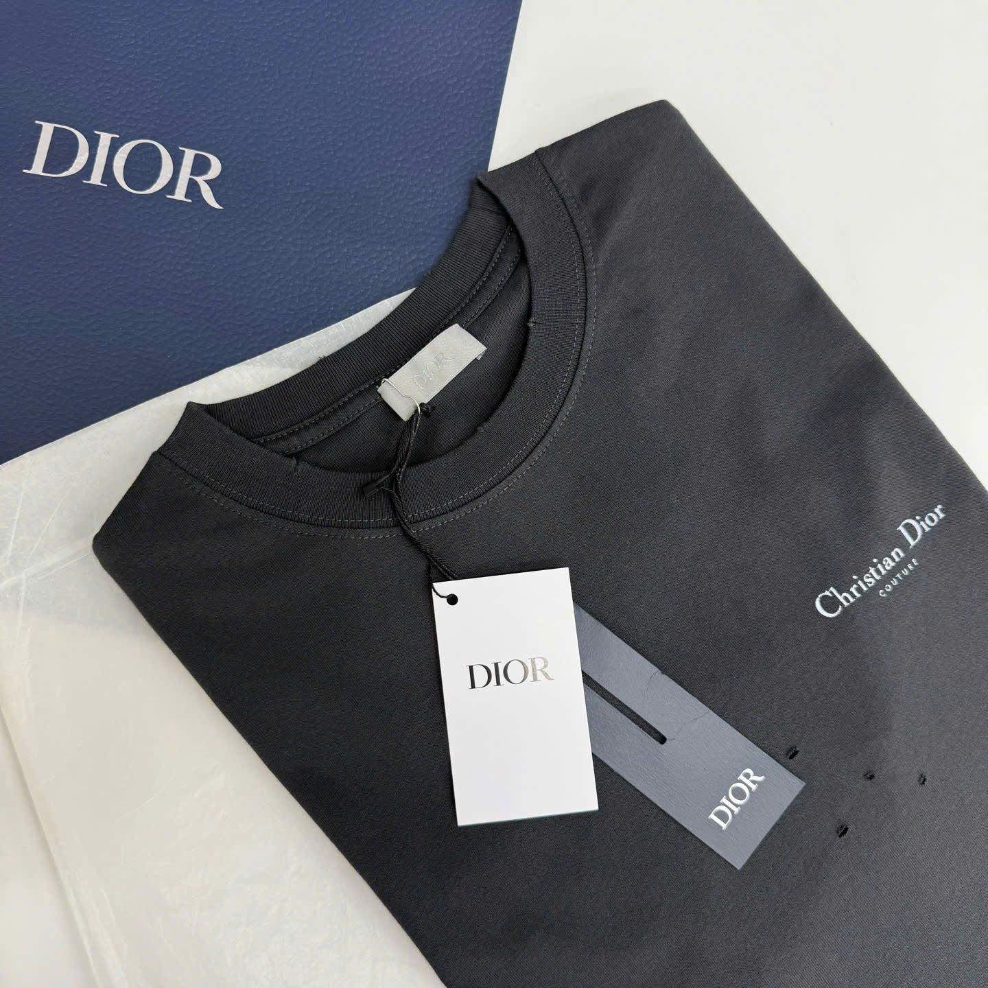 ÁO THUN DIOR LILY OF THE VALLEY (GREY)