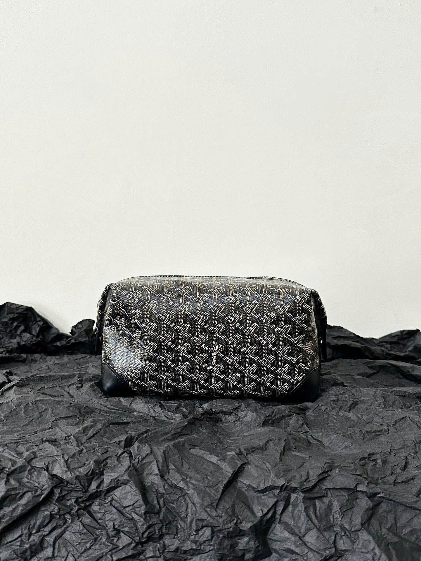 TÚI GOYARD BOEING 25 TOILET BAG (BLACK)