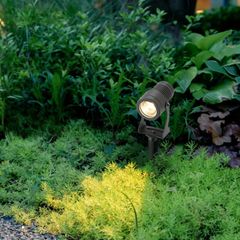 Đèn LED cắm cỏ rọi sân vườn S11