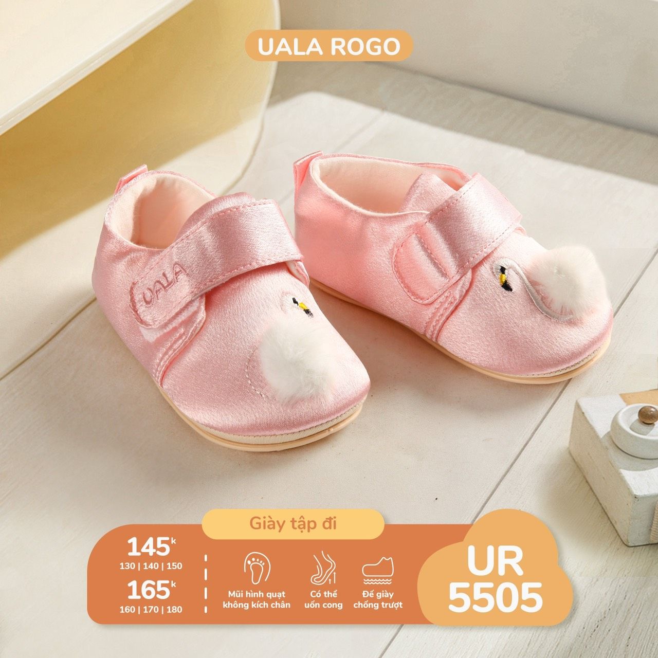 Giày tập đi cho bé gái thiên nga UR 5505