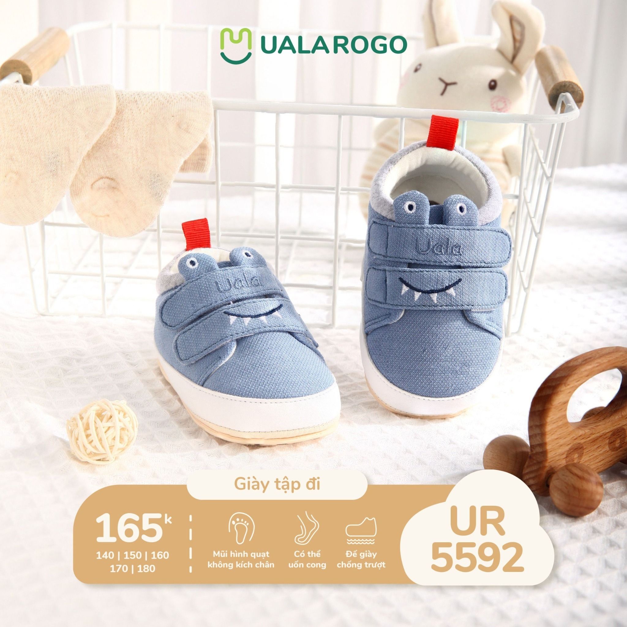 Giày Tập Đi Mặt Cười UR 5592