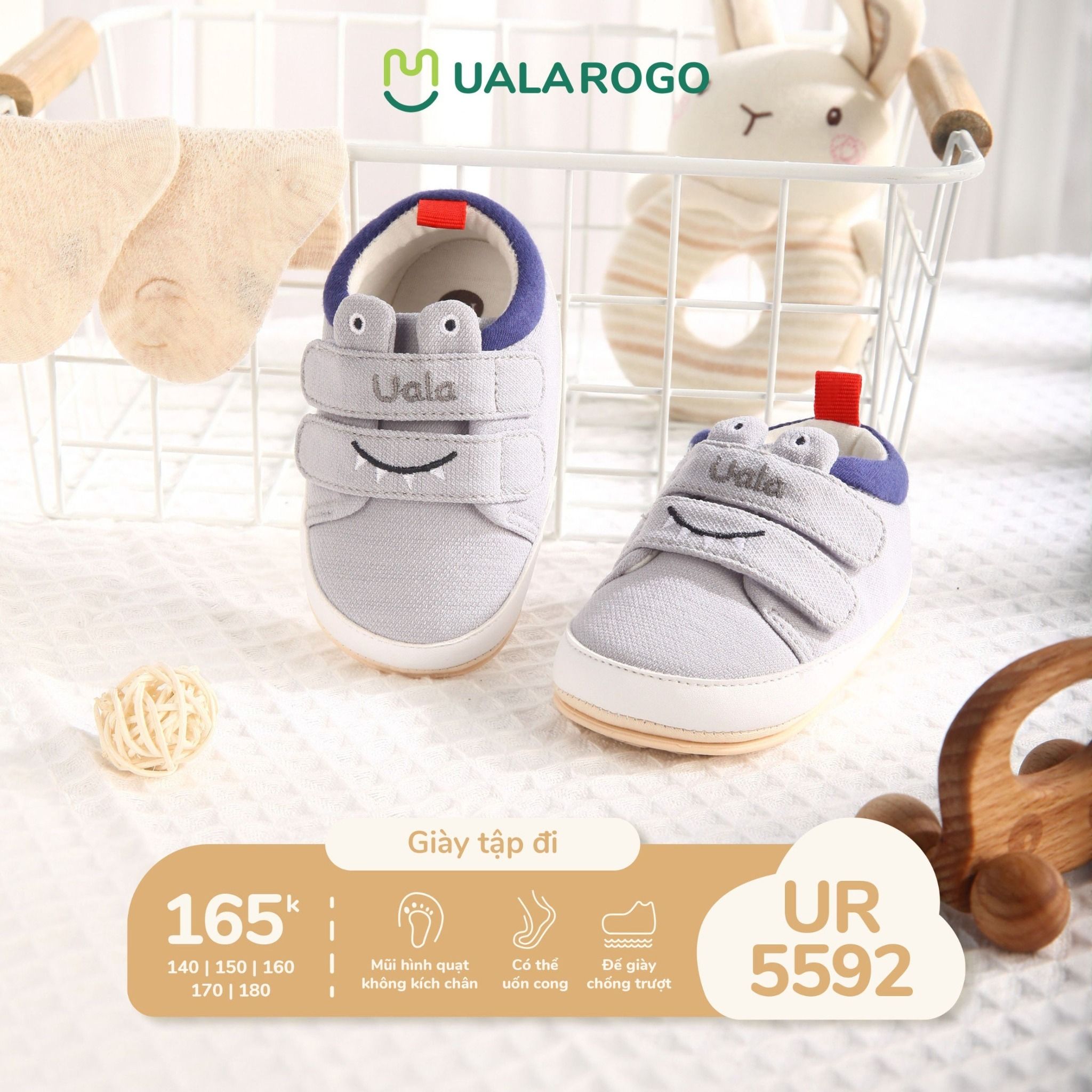 Giày Tập Đi Mặt Cười UR 5592