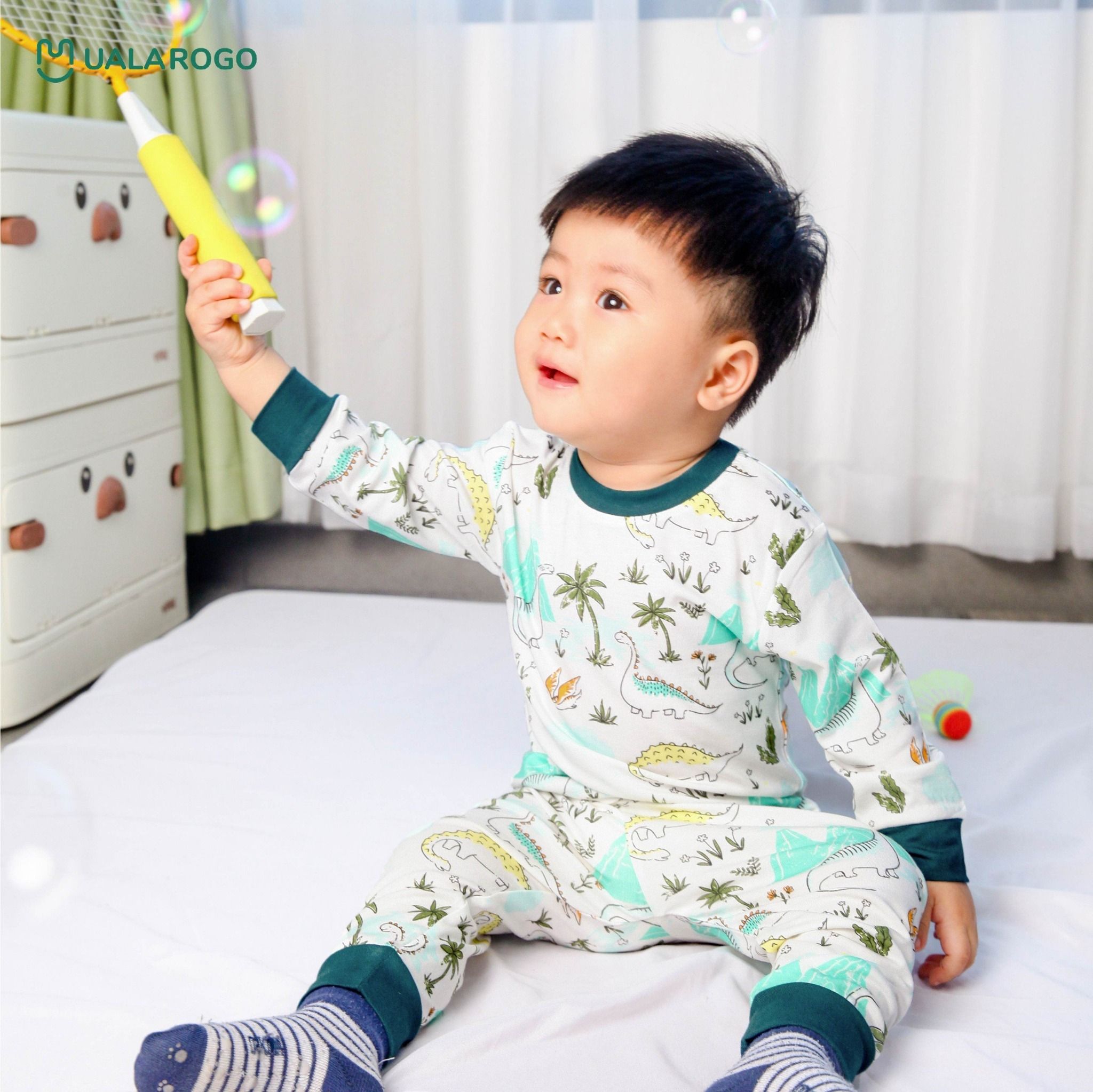 Bộ Dài Tay Hoạ Tiết Ô Tô UR 2304