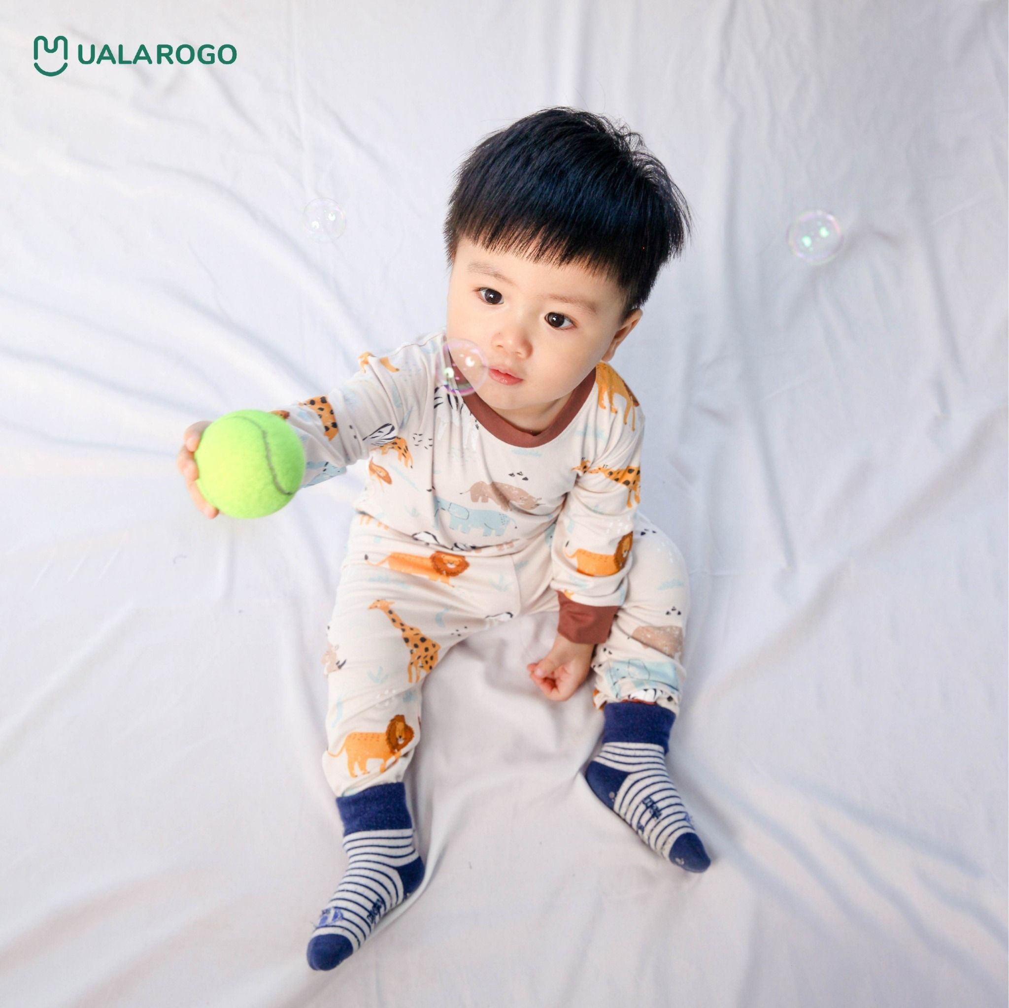 Bộ Dài Tay Hoạ Tiết Ô Tô UR 2304