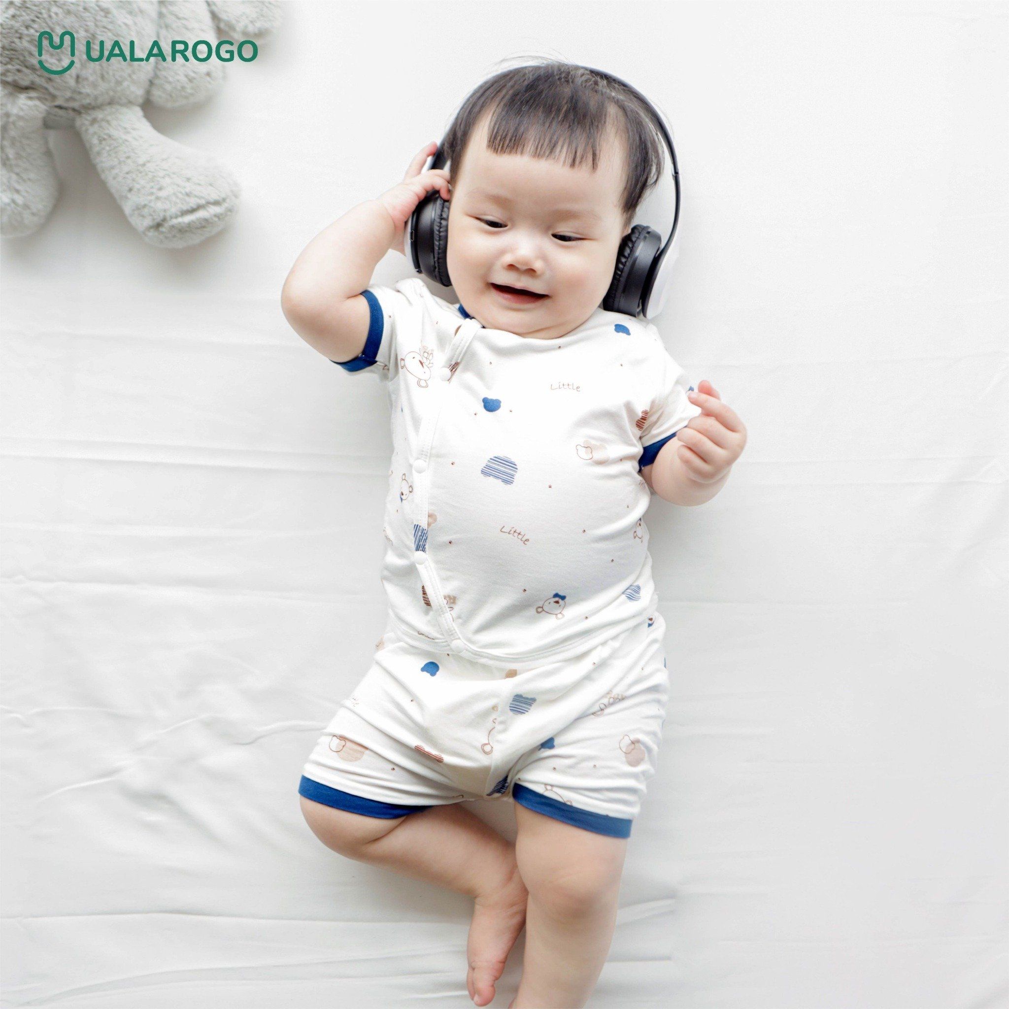 Bộ Cộc Tay Cài Chéo Gấu Ba Màu UR 2137