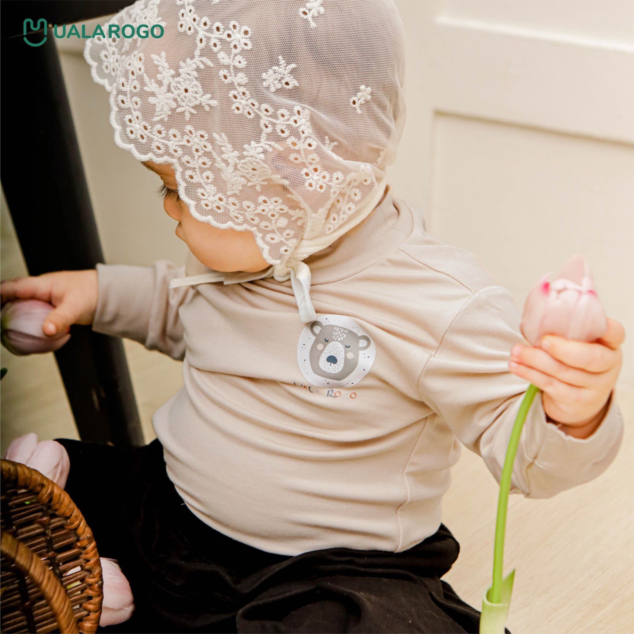 Áo Giữ Nhiệt Cổ Lọ UR 2359