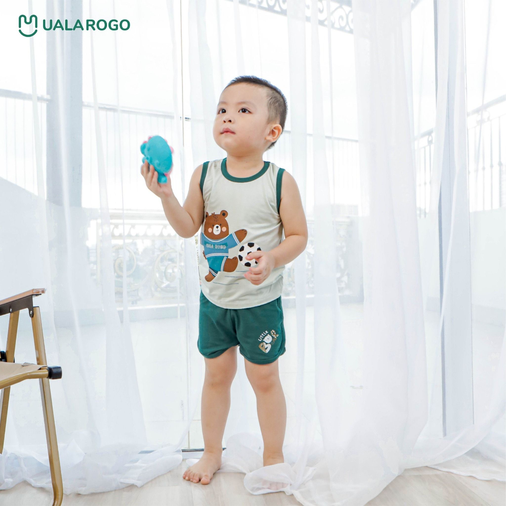 Bộ Sát Nách Hoạ Tiết Cho Bé UR 2360