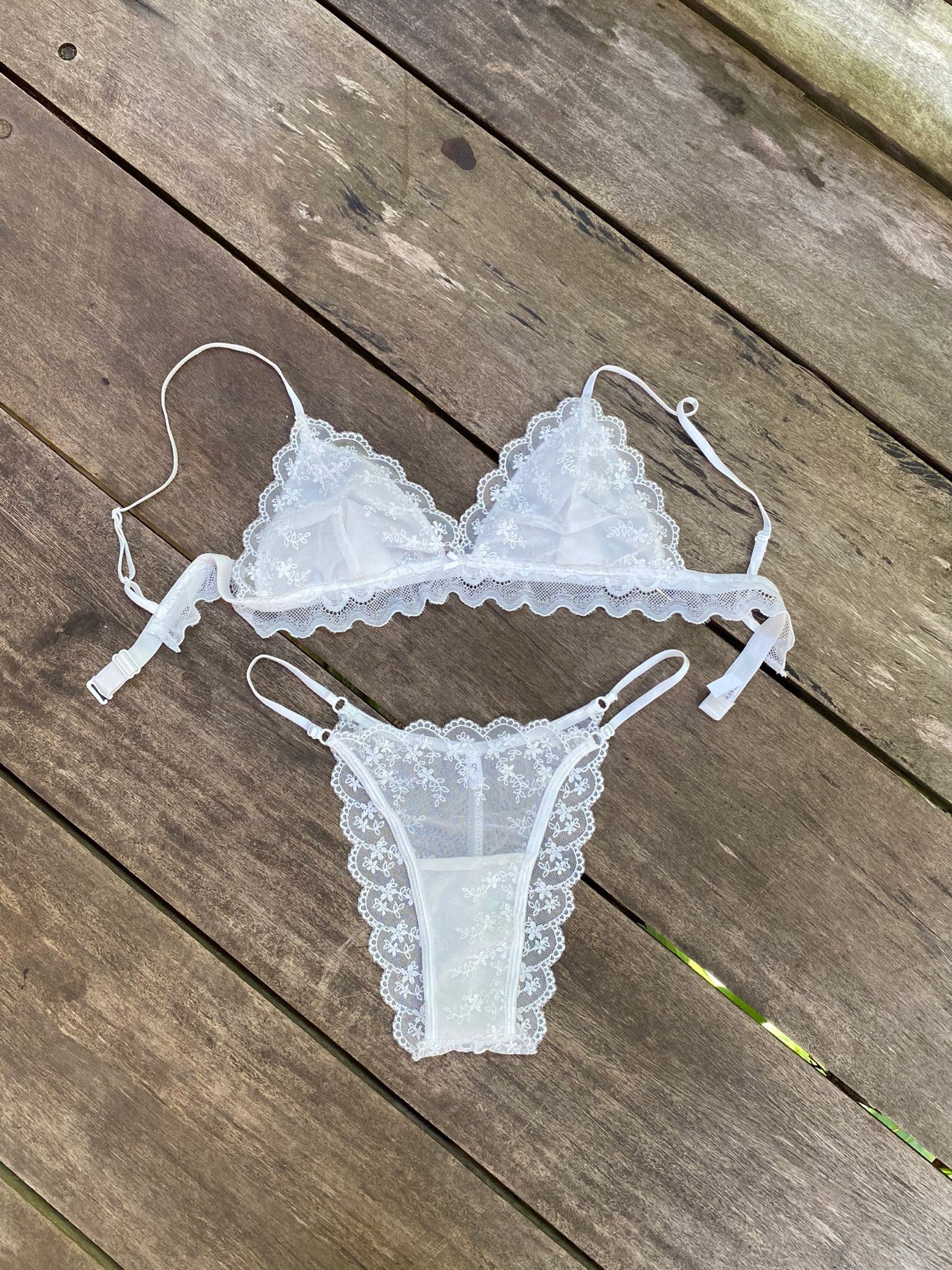 Clara - Set Đồ Lót Petty Brawee Ren Thêu Trắng