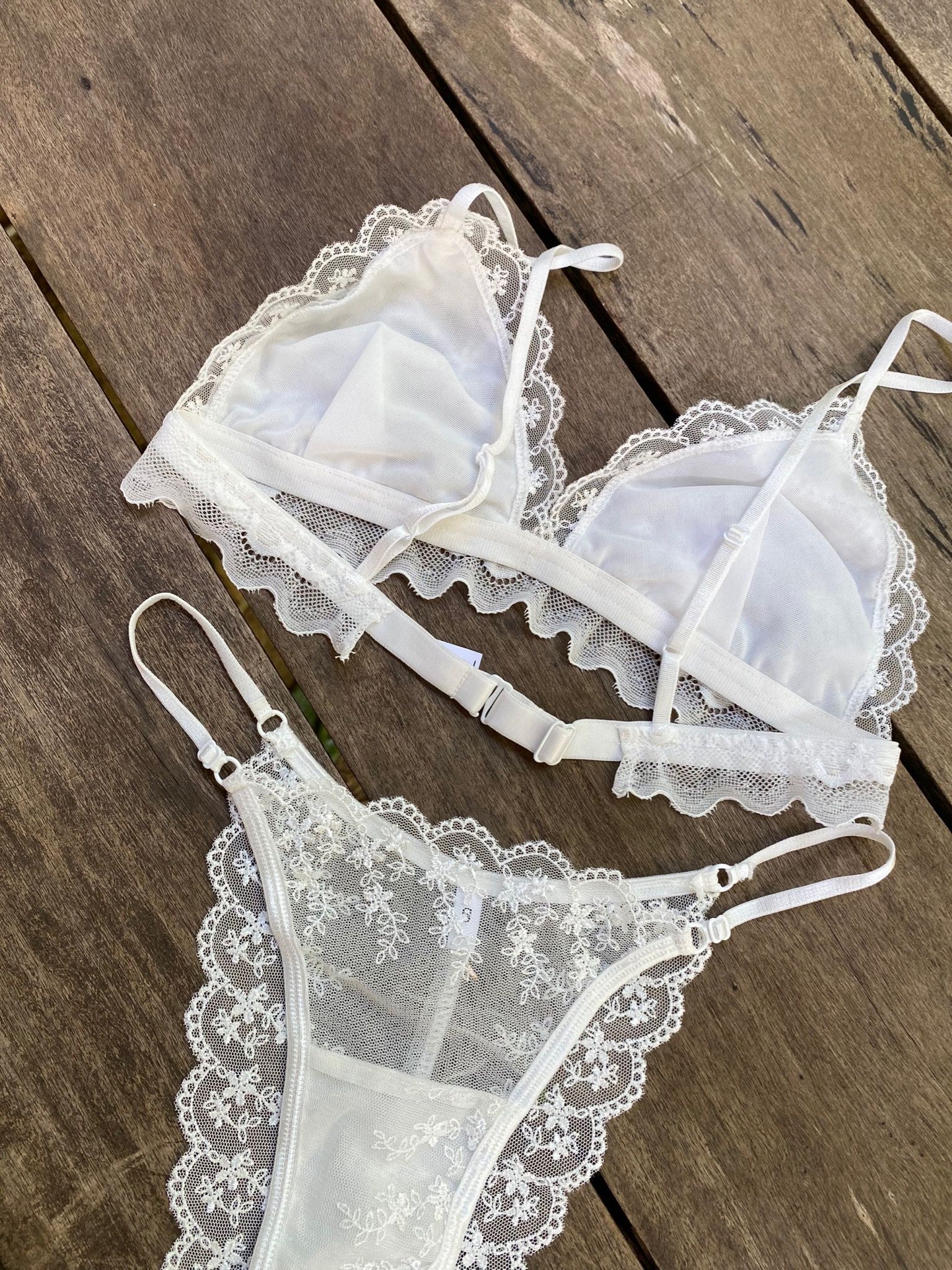 Clara - Set Đồ Lót Petty Brawee Ren Thêu Trắng