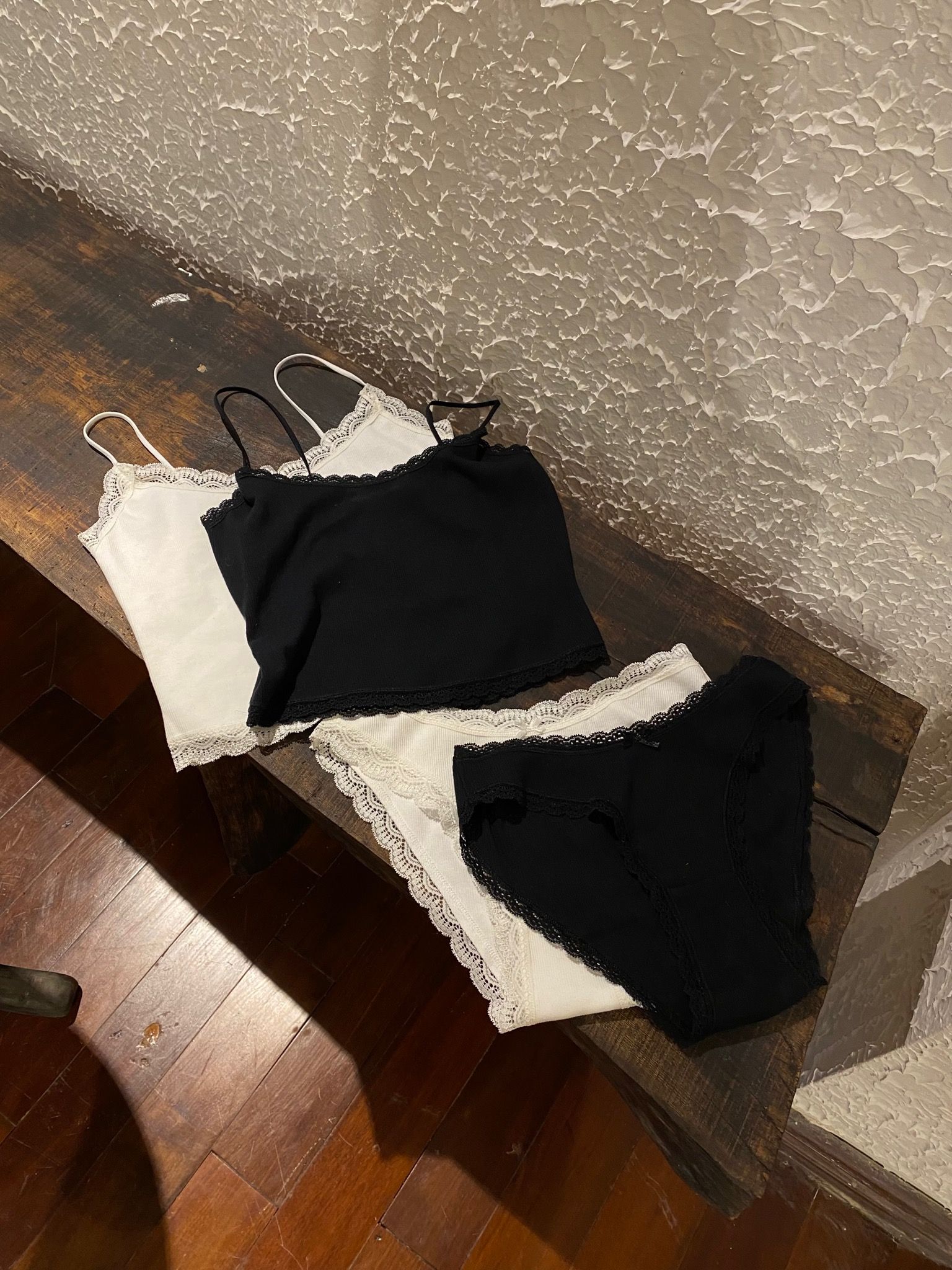 Floral Loungewear - Bộ Đồ Mặc Nhà Petty Brawee