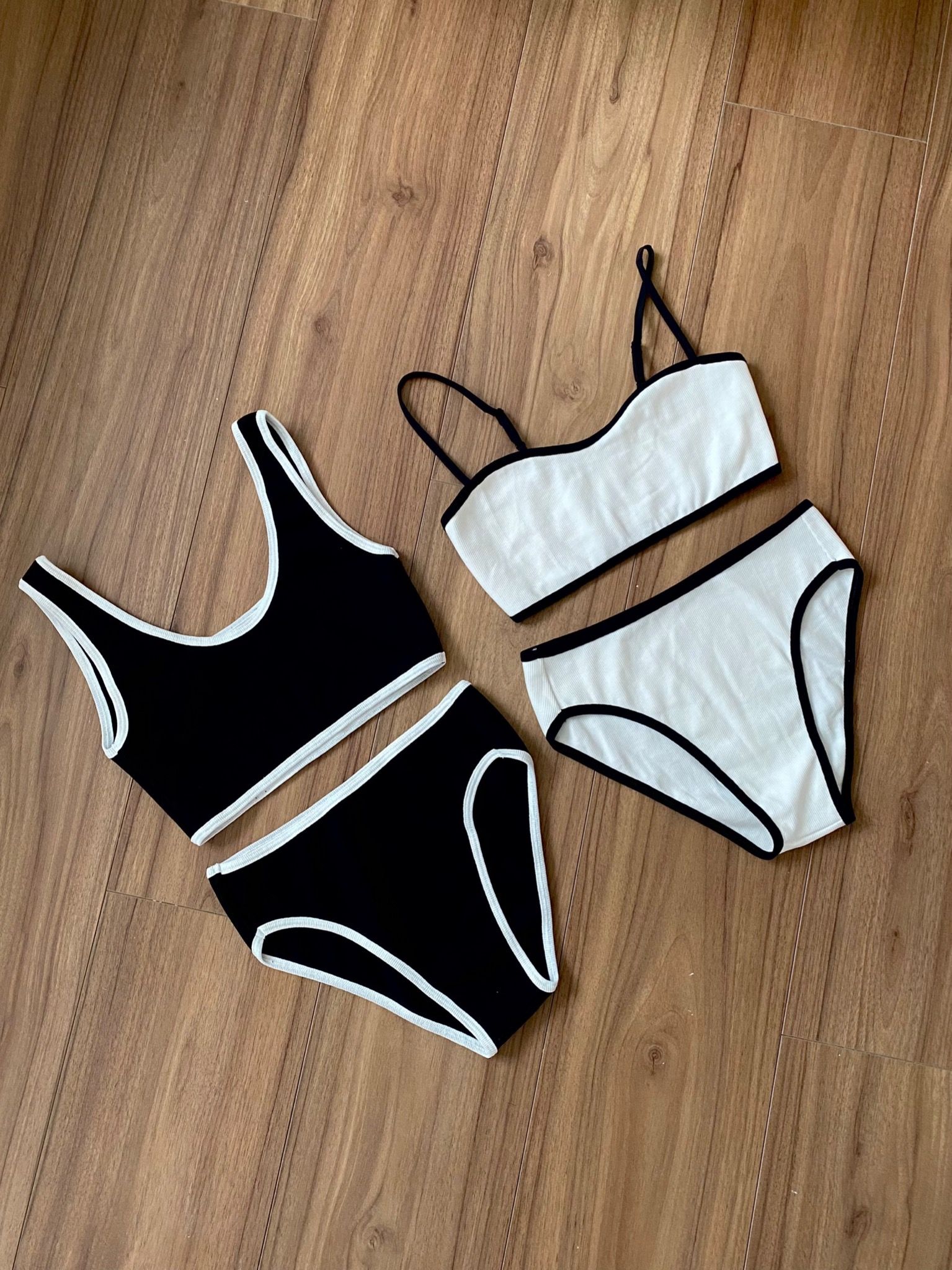 BỘ BIKINI PETTY BRAWEE THUN BASIC - ĐEN / TRẮNG