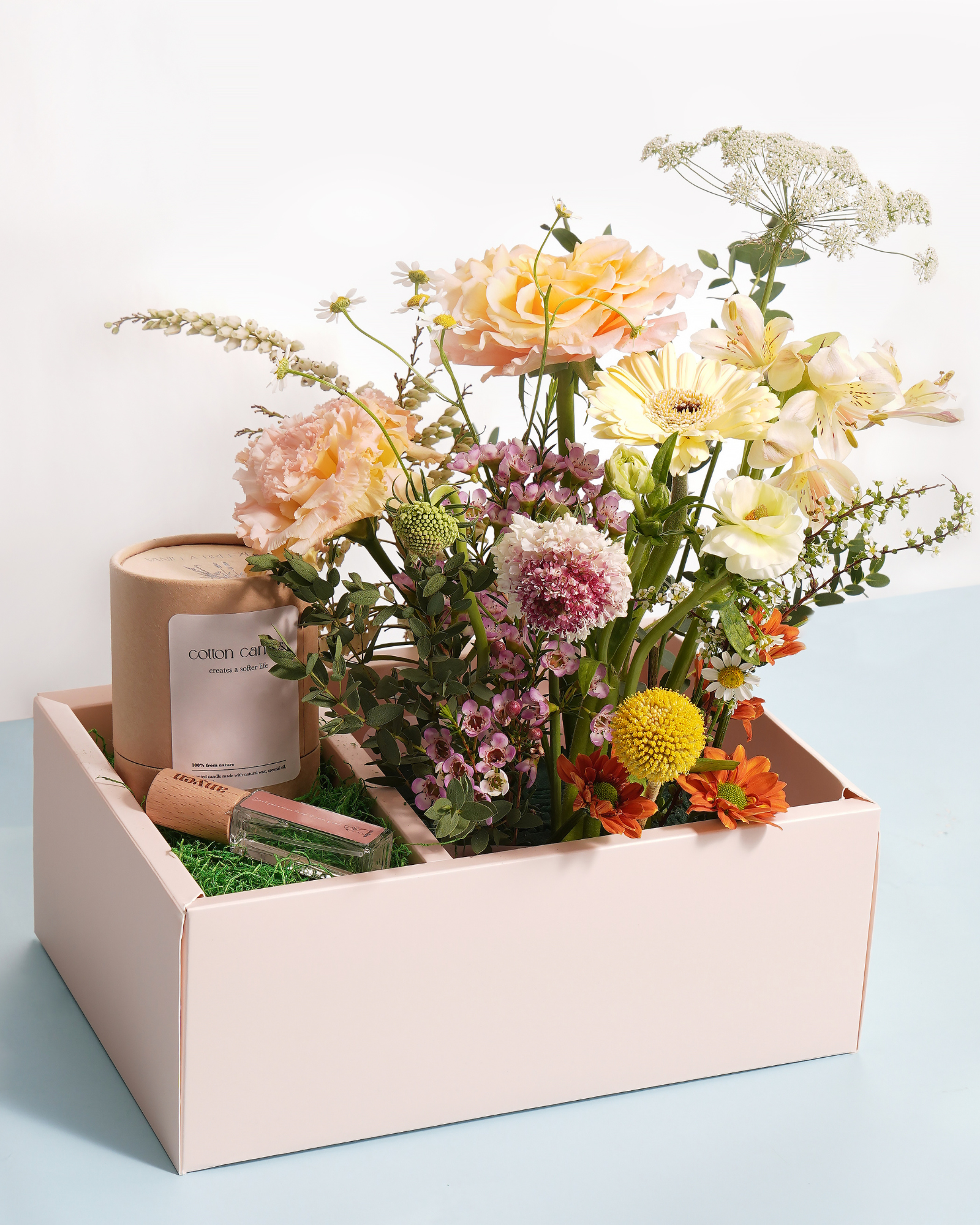Flower Bouquet with Candle 1 | Set Hoa Tươi kèm Nến thơm | Quà tặng 8/3