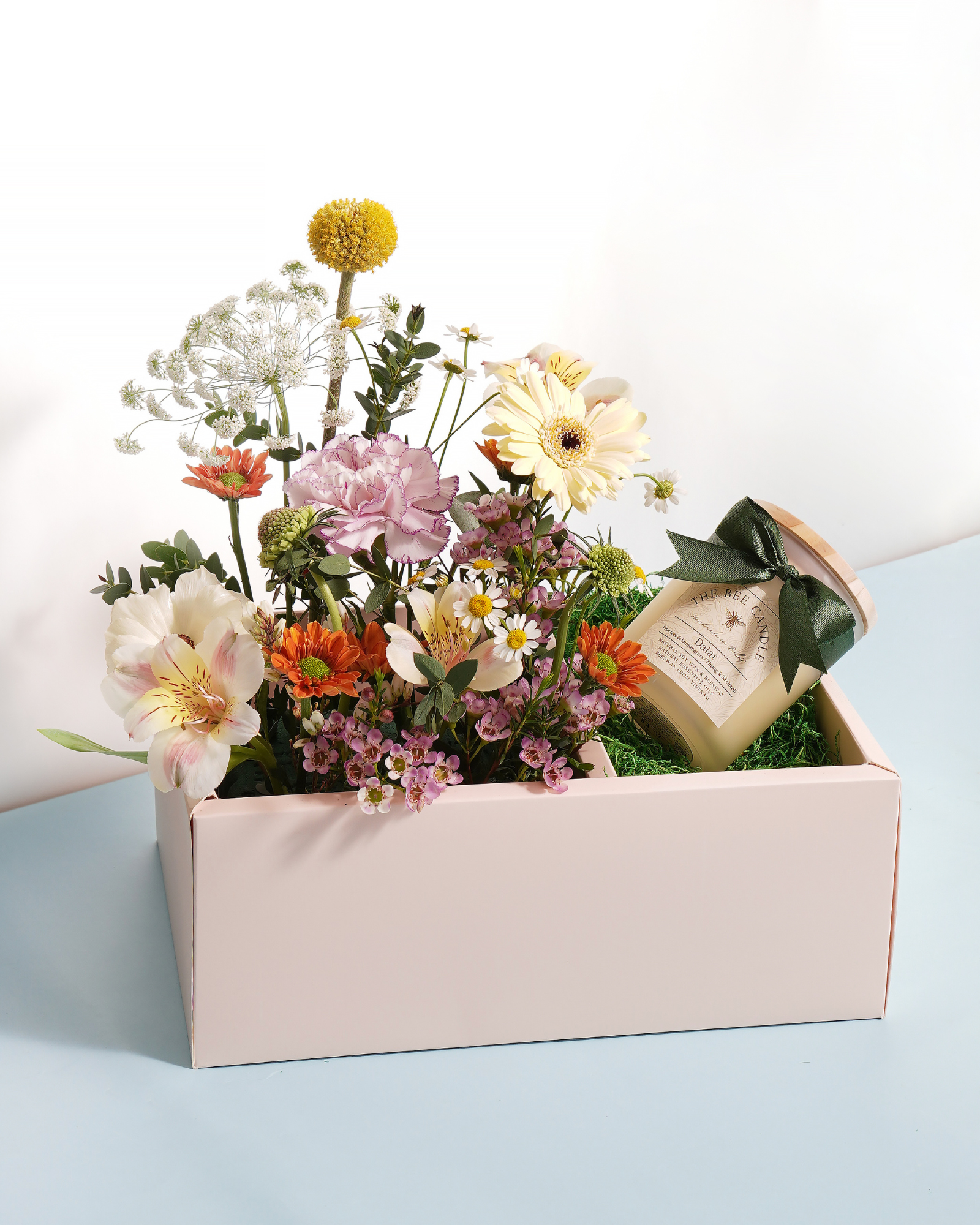  Flower Bouquet with Candle 6 | Set Hoa Tươi kèm Nến thơm | Quà tặng 8/3 