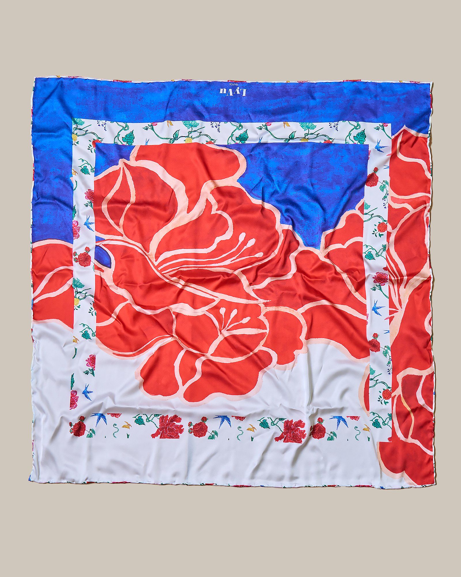 Khăn lụa vuông 90x90 (new) - AMOURE