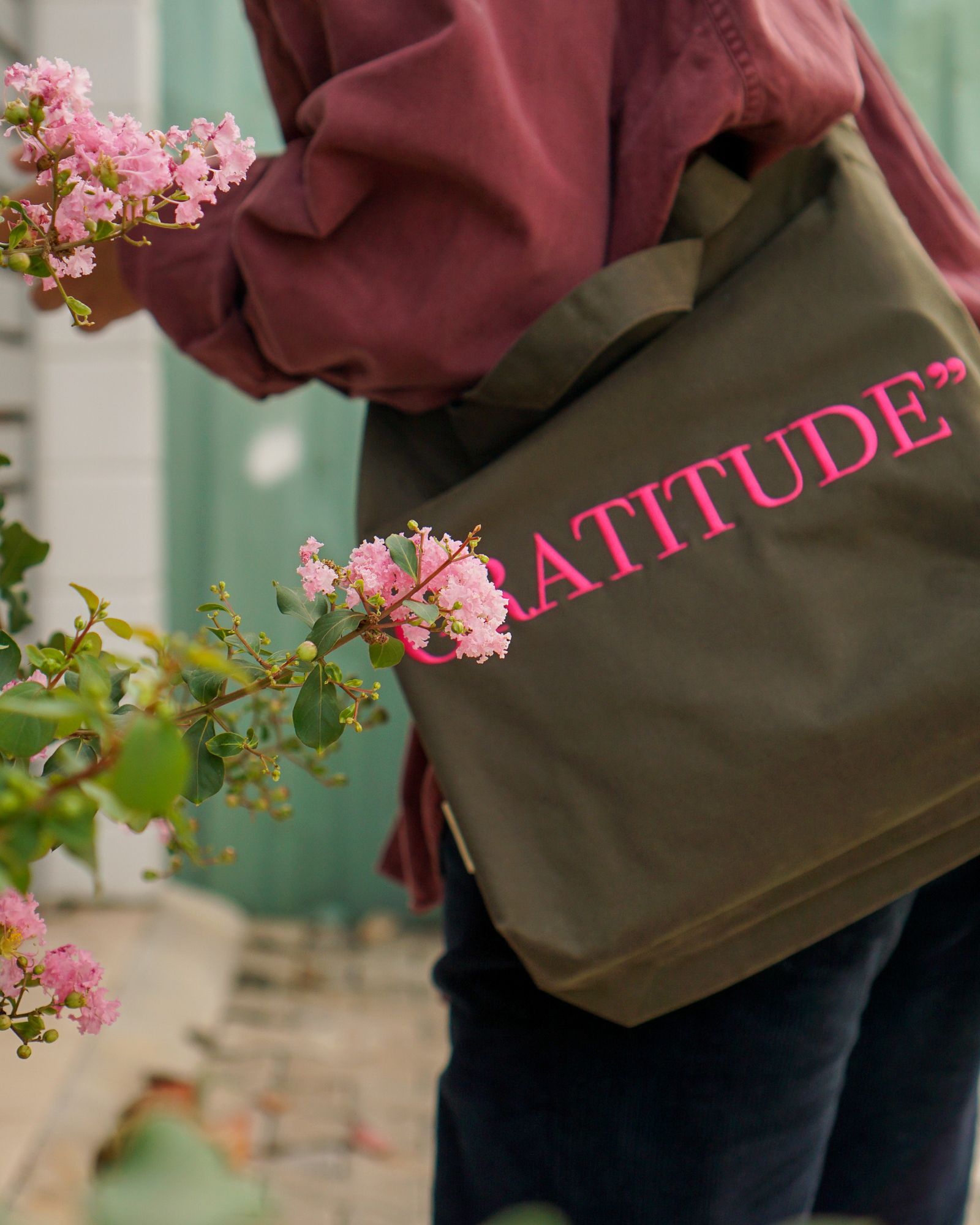 Gratitude Moss-green Tote Bag - Túi Vải 'Gratitude' Xanh Rêu
