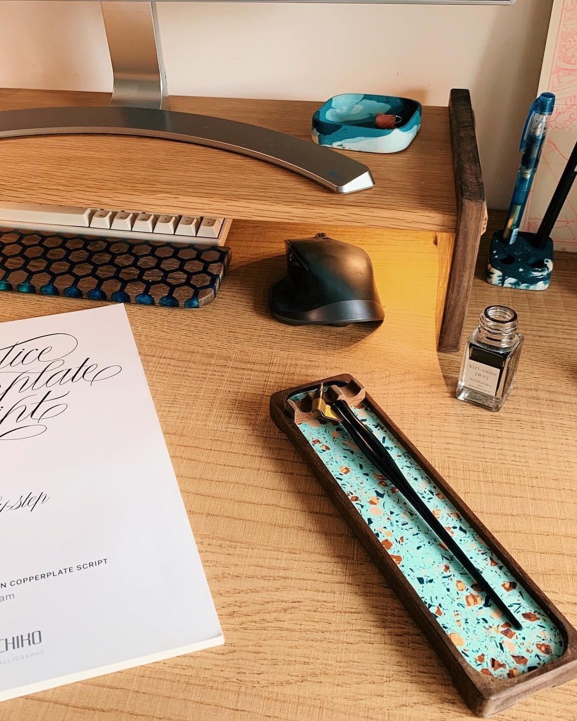 Pen Tray - Khay Bút