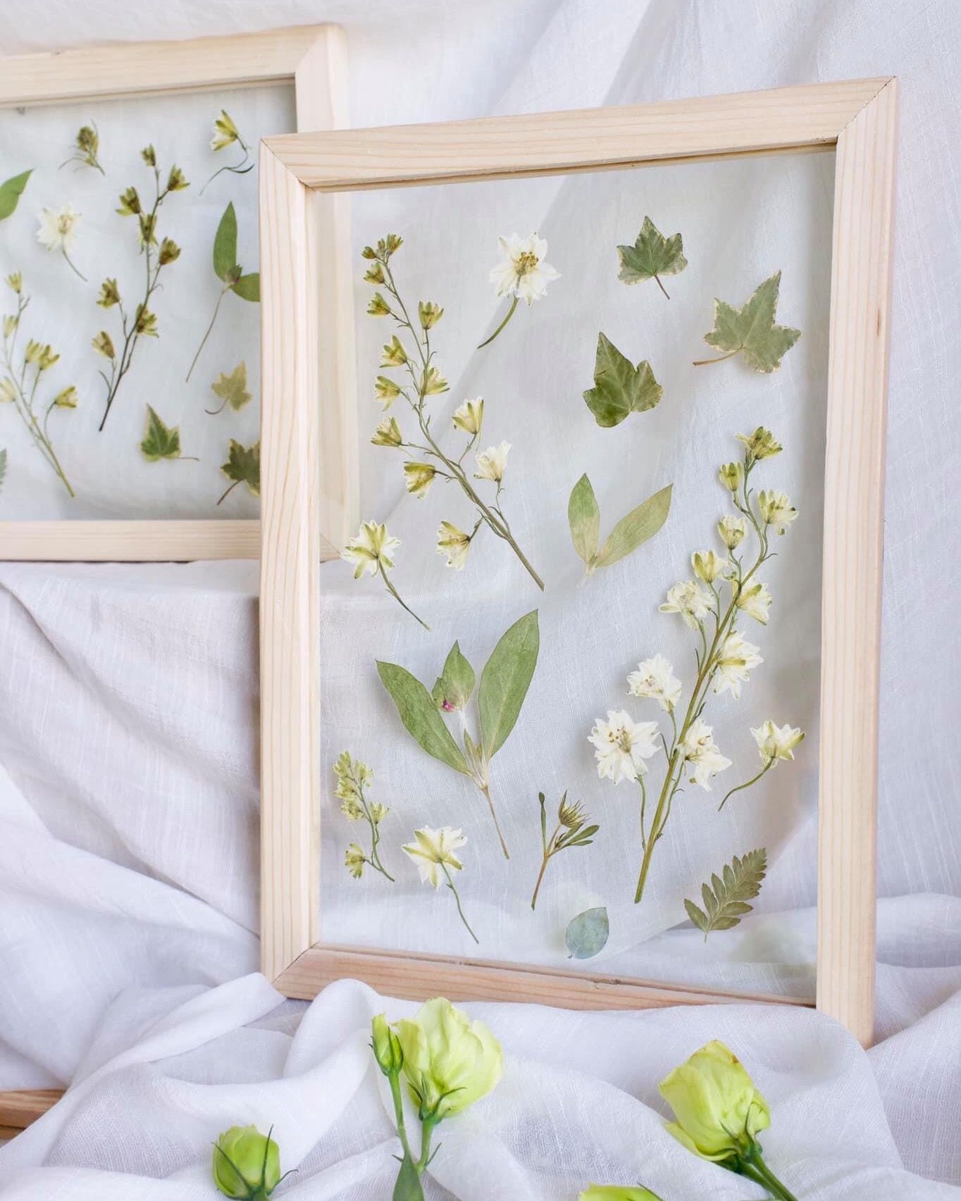 Solace Dried Flower Wooden Frame