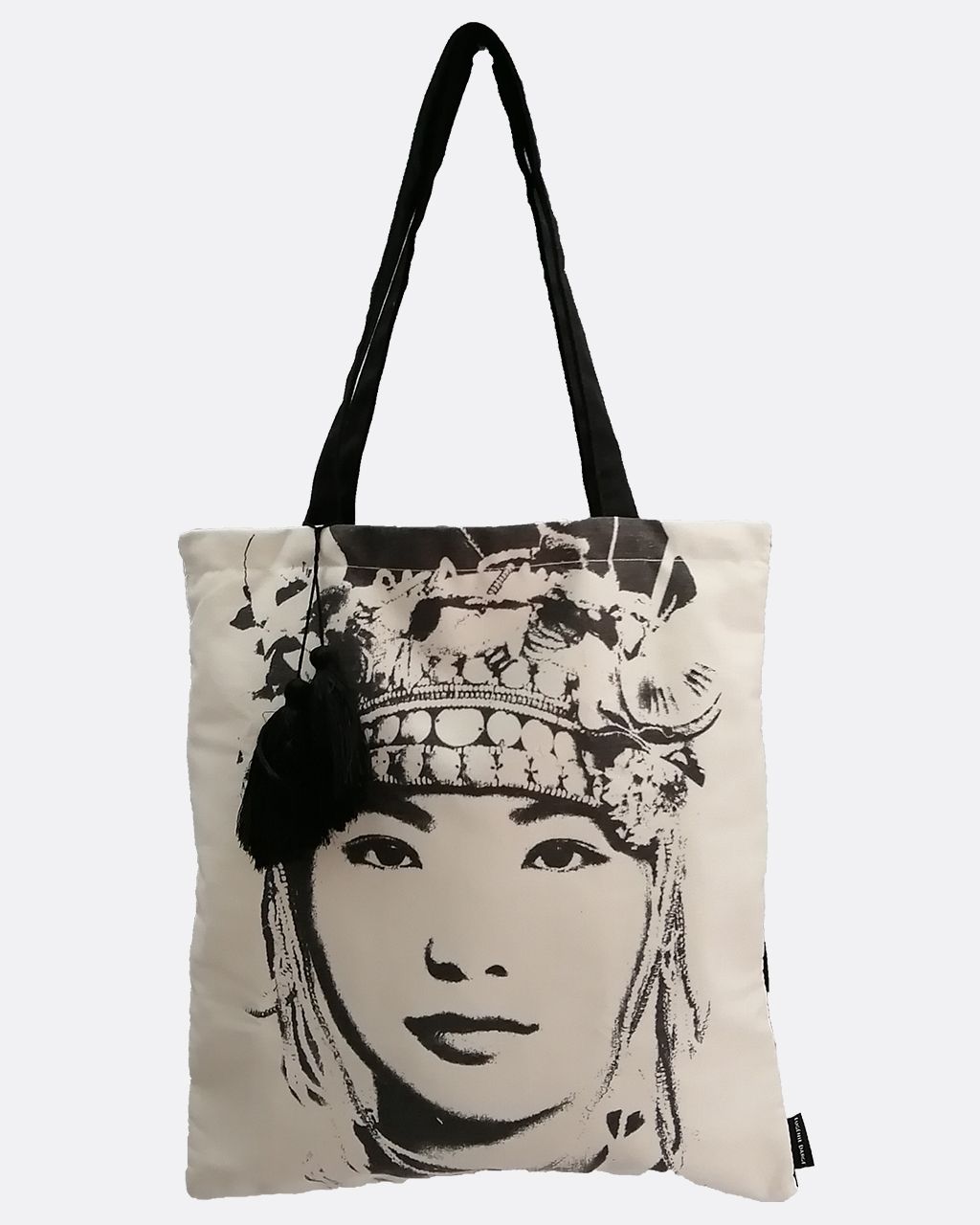  Portrait Bag B&W Miss Lao 