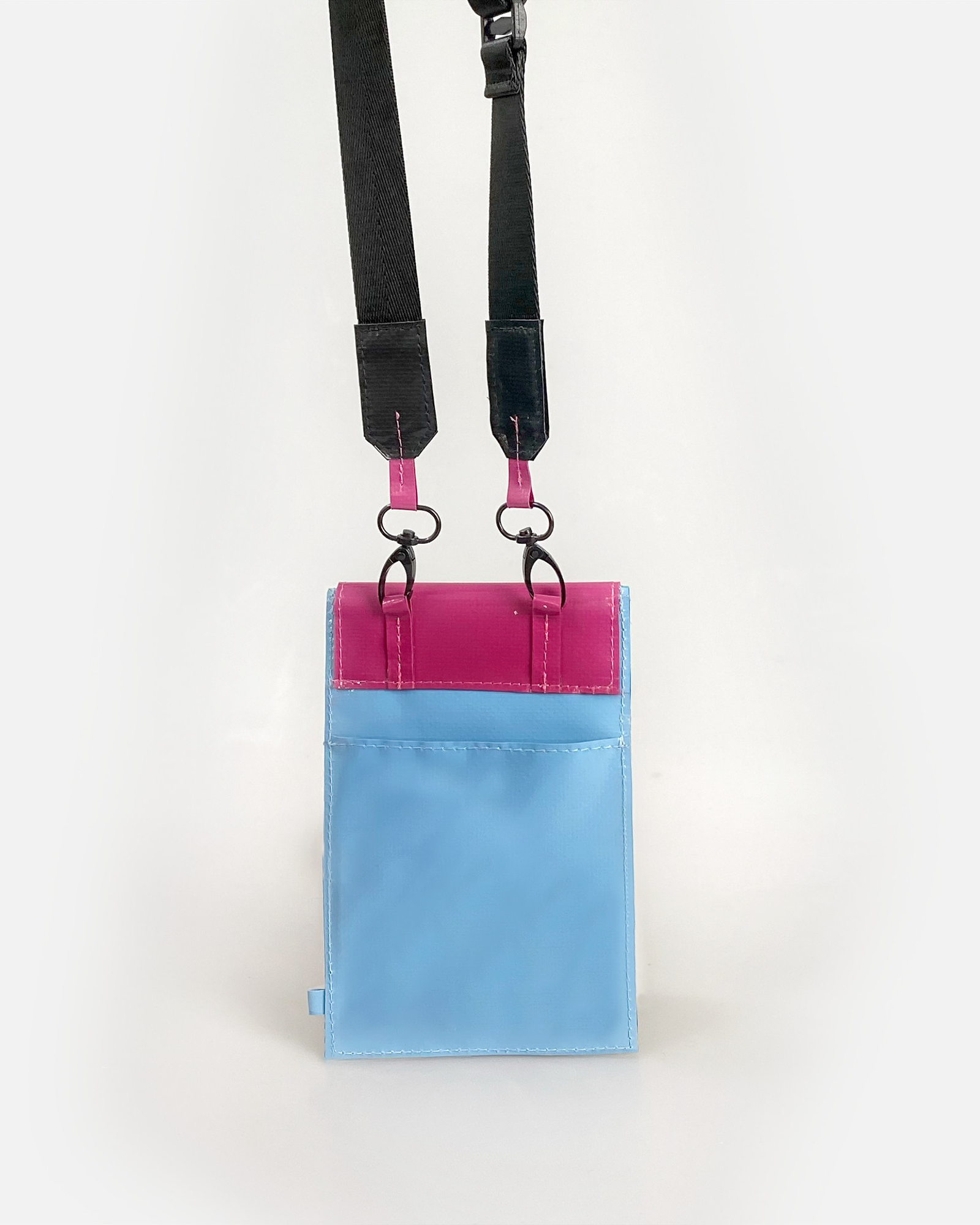 Used Tarp Phone Cover Pao Gu Chi 01