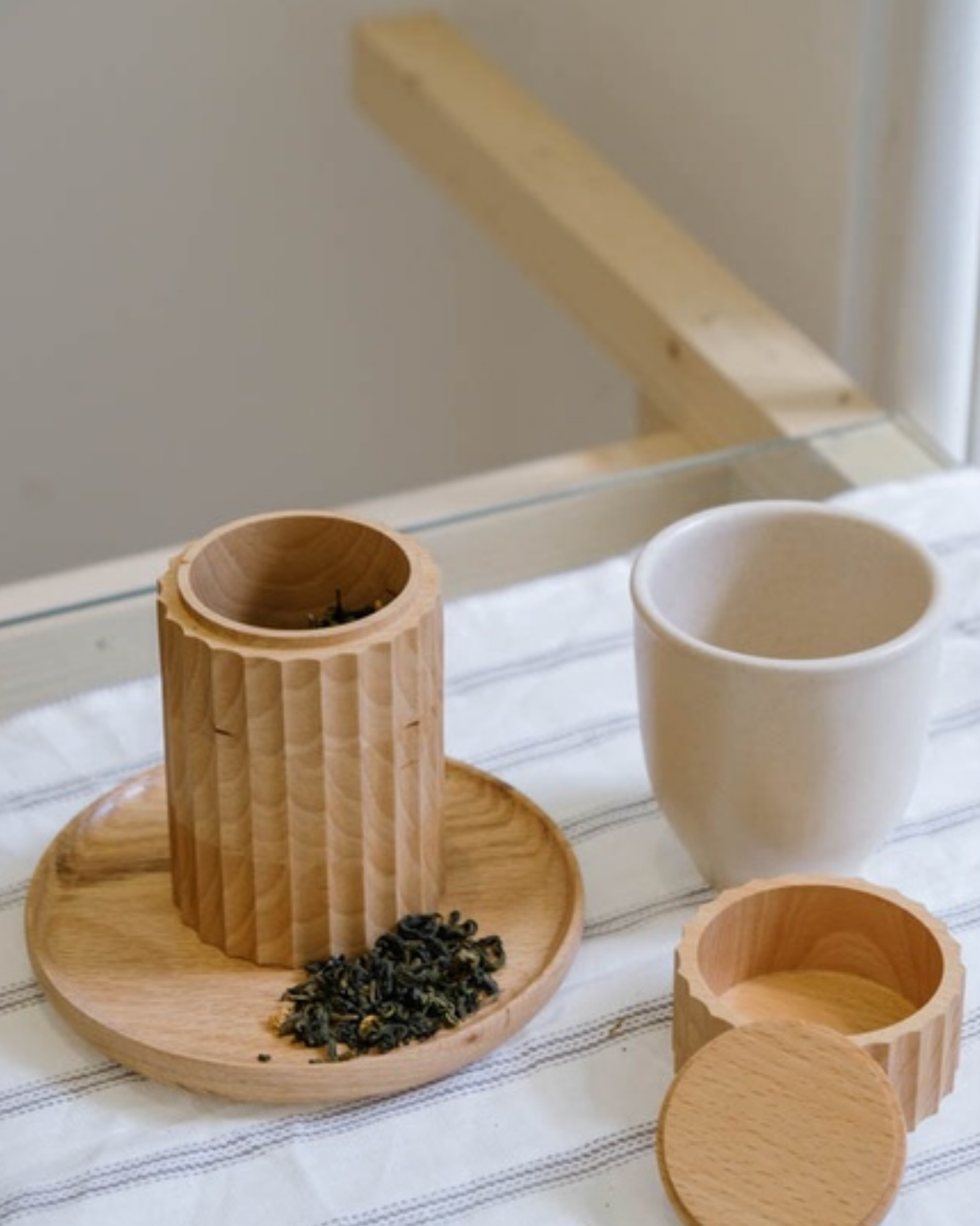 Tea Caddy/ Hũ trà