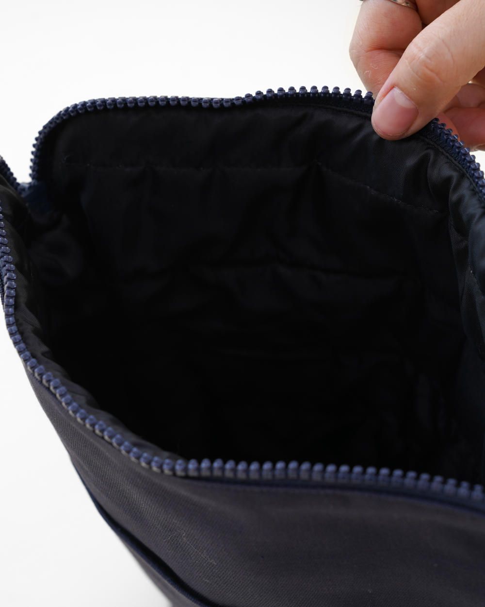 Canvas Laptop With Zipper