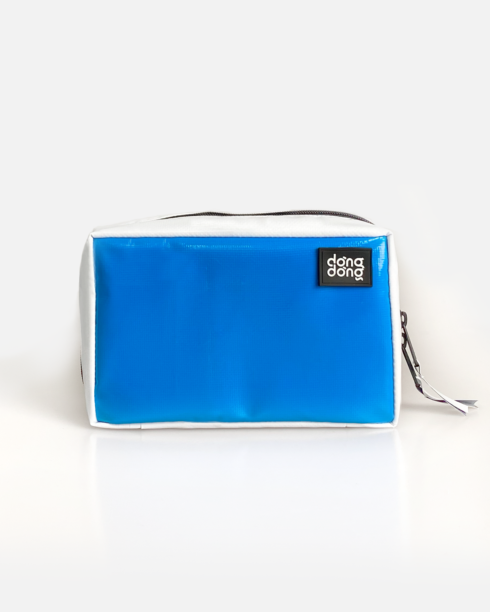 Used Tarp Toiletries Bag Tri Ai Kia 01